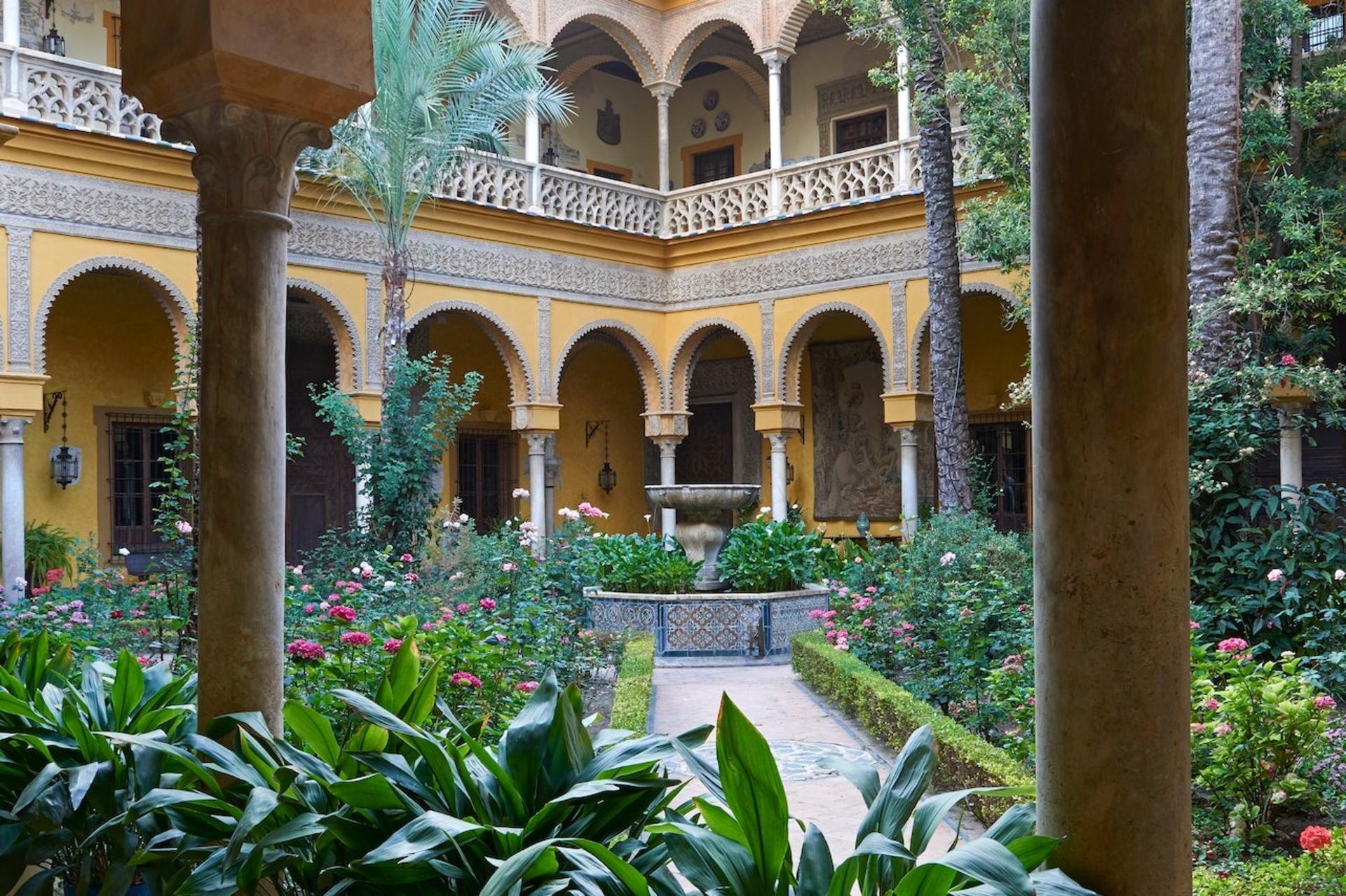 Palacio de Duenas Admission with Audio Guide - Image 1