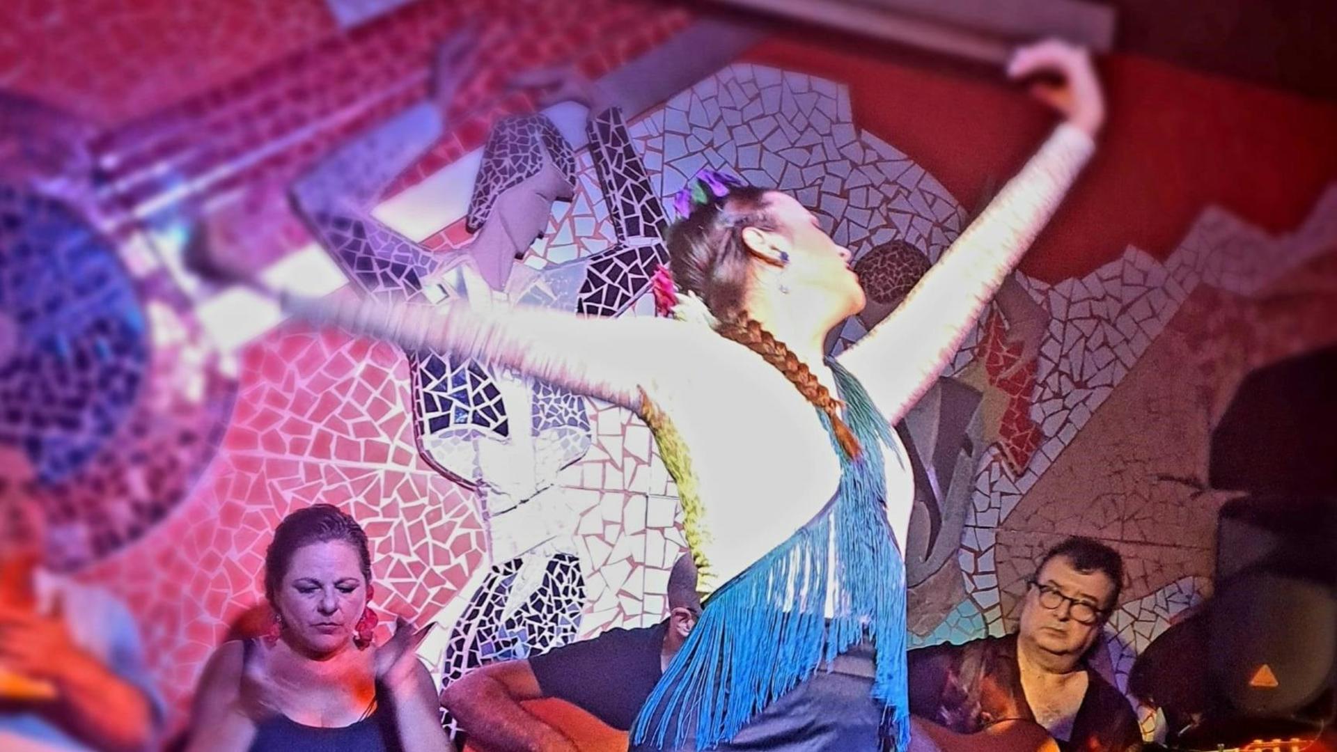 El Toro y la Luna tablao flamenco show ticket in Valencia - Thumbnail 6