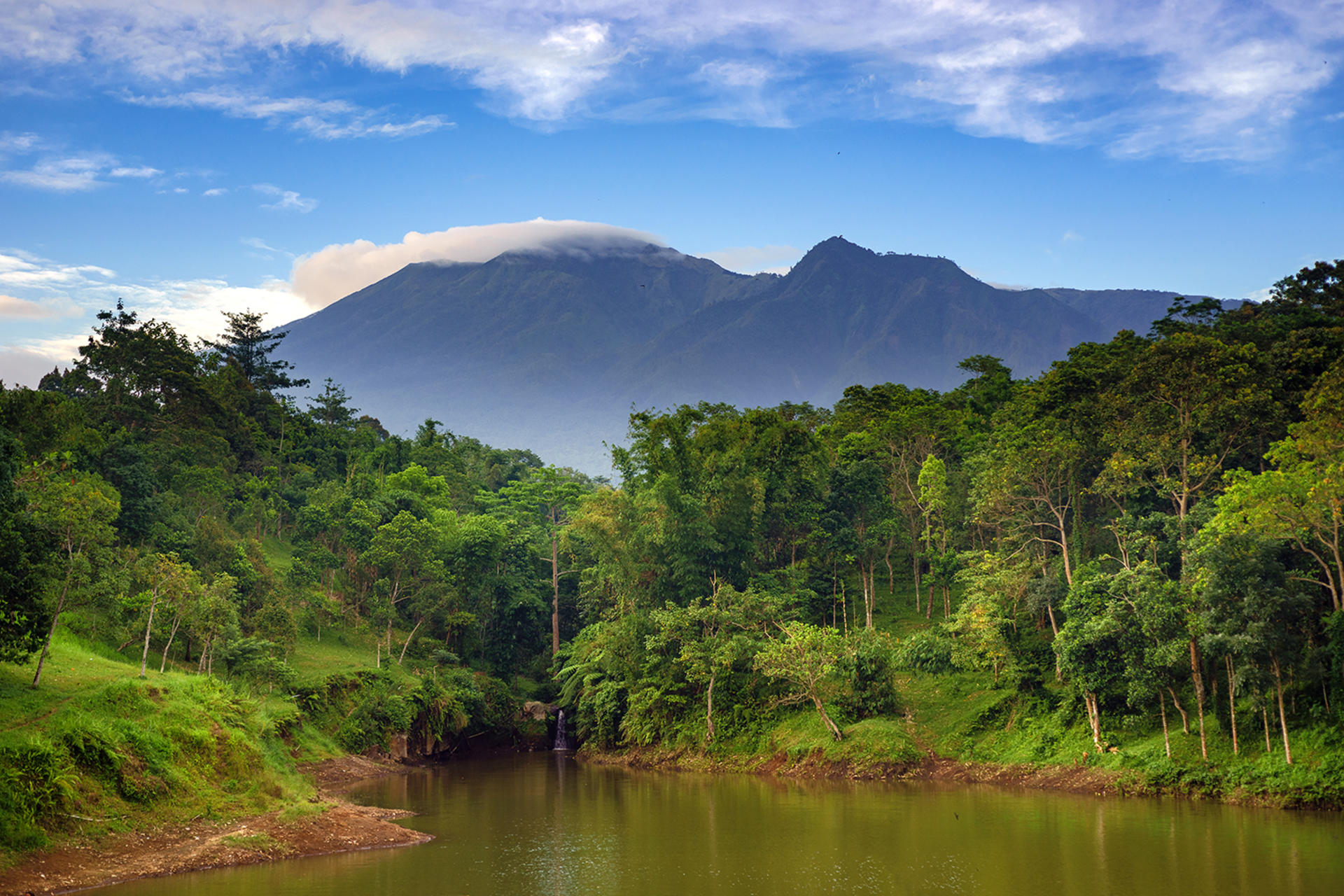 Tetebatu Soft Trekking Experience With Lunch in Lombok - Thumbnail 5