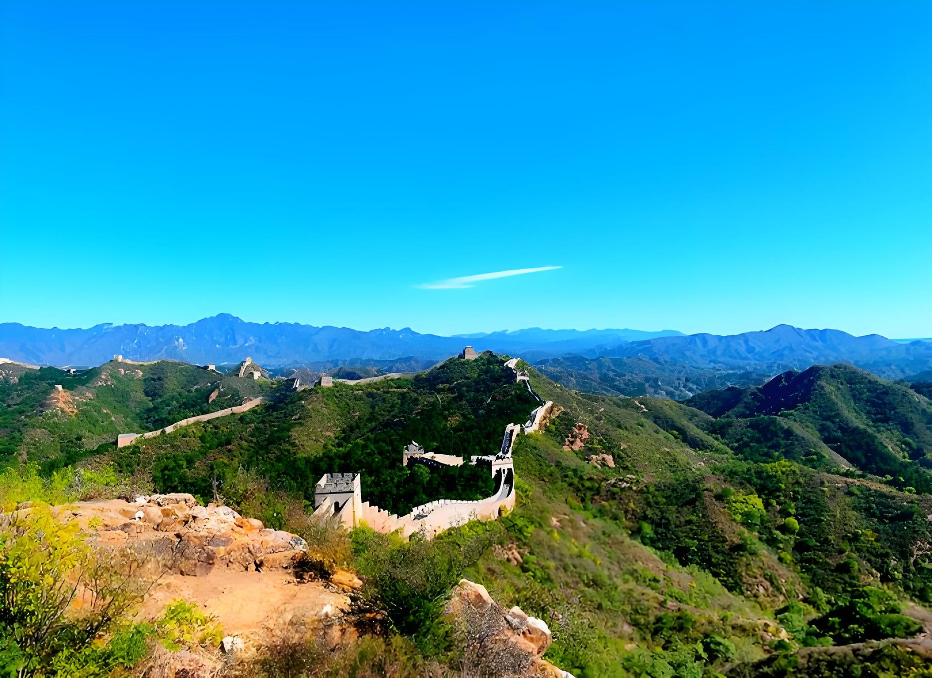 Beijing Private Small Group Day Tour: Gubei Water Town & Jinshanling Great Wall - Thumbnail 3