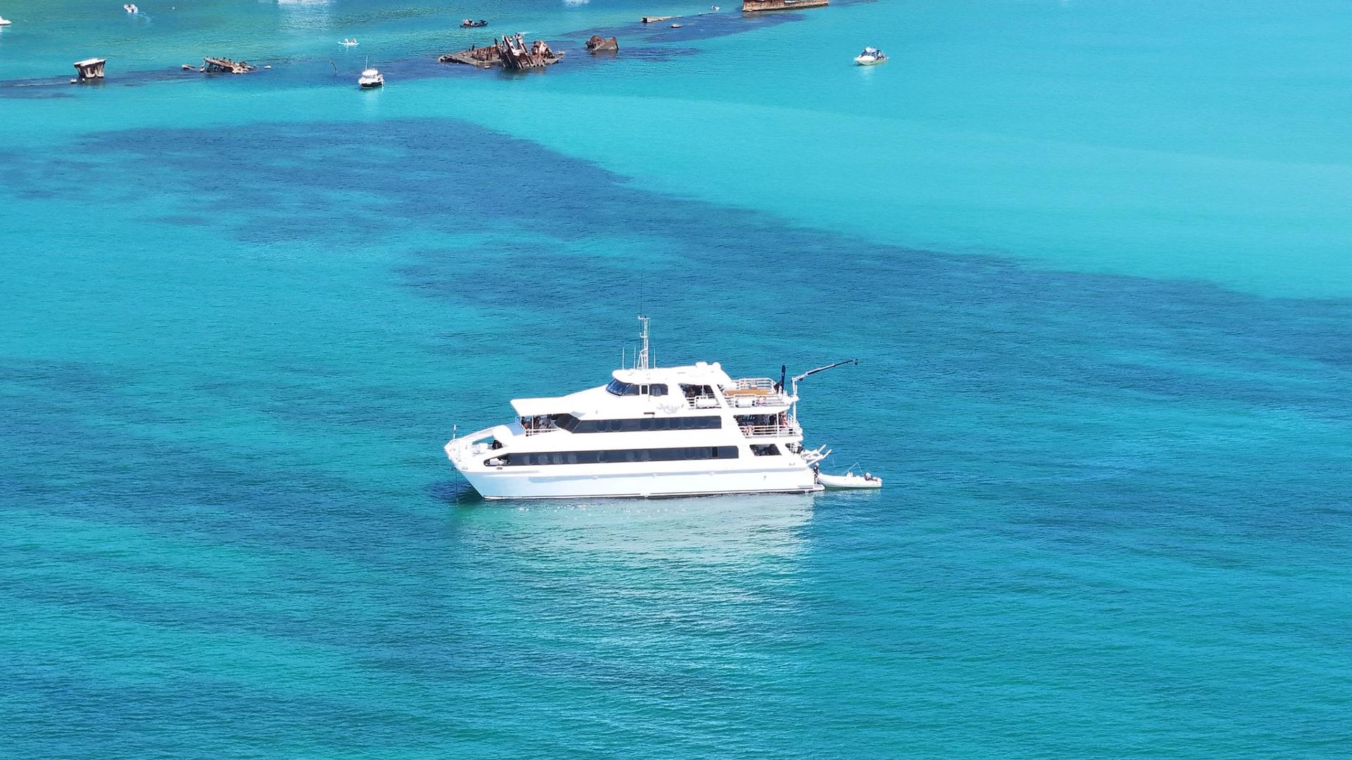 Luxury Sunset Broadwater Cruise Tour - Thumbnail 10