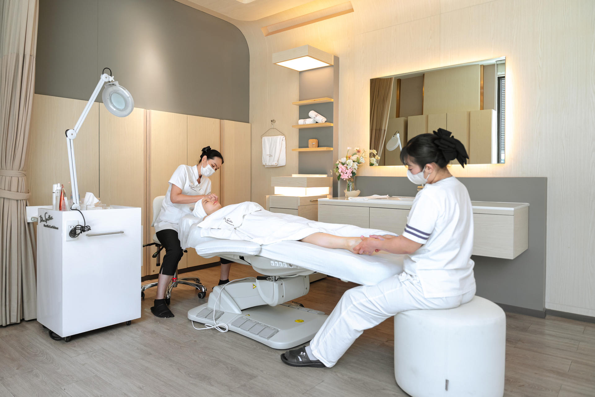Dr. Spiller Pure Skin Care Solutions at Ginza Thonglor in Bangkok - Thumbnail 13