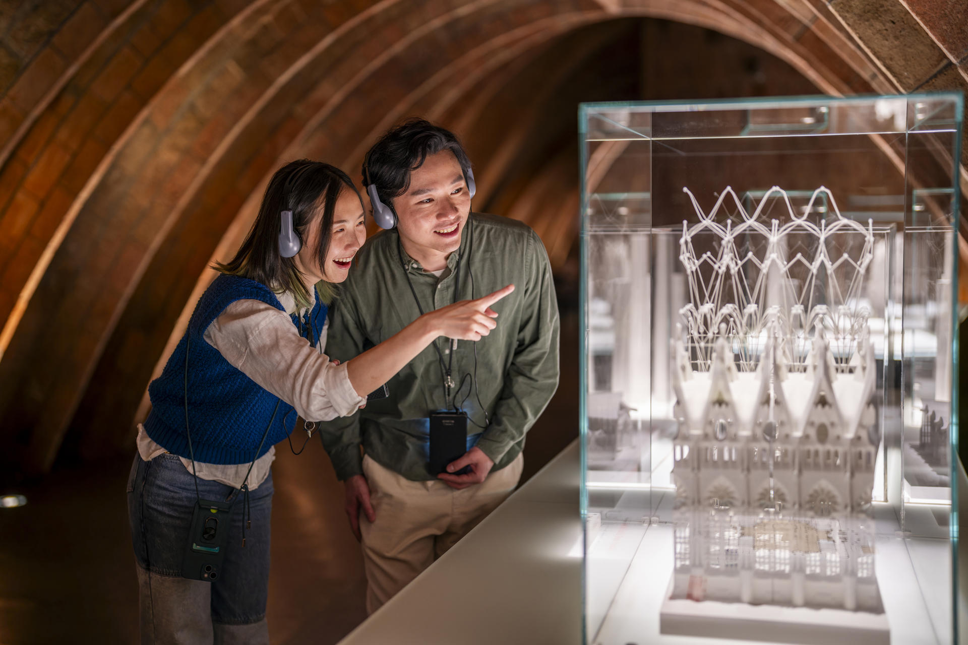 Barcelona: La Pedrera-Casa Mila Ticket & Audio Guide Option - Thumbnail 4