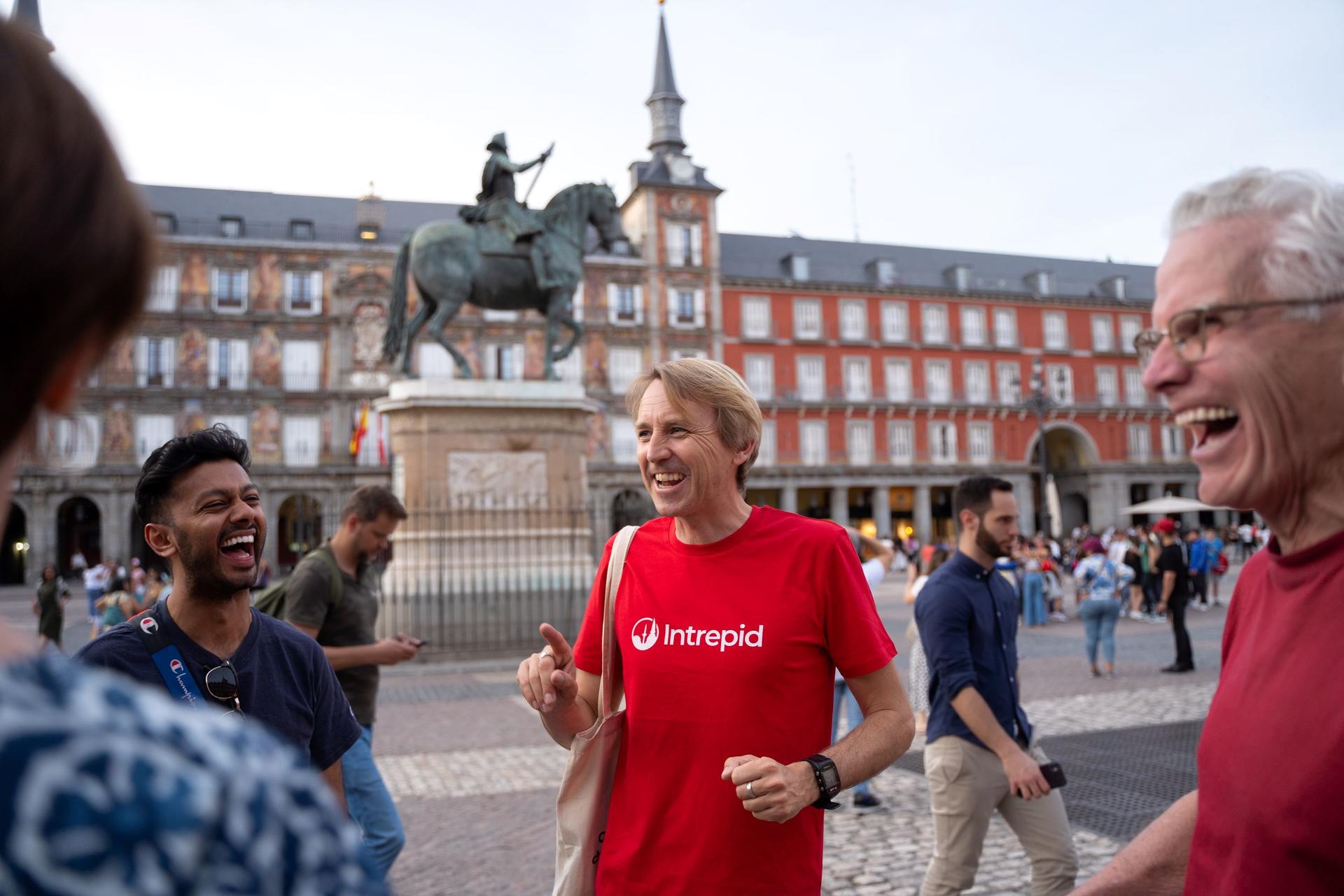 Evening Tapas Adventure Tour in Madrid - Thumbnail 3