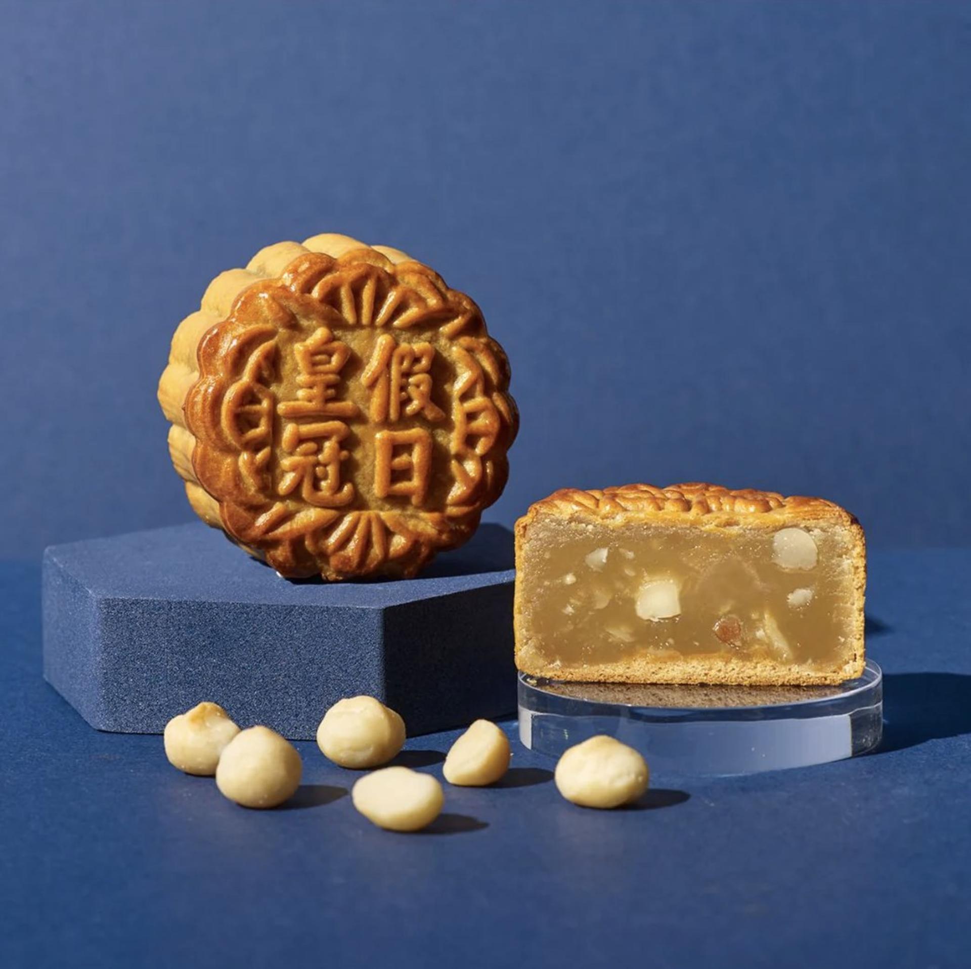 Crowne Plaza Changi Airport Mid-Autumn Mooncakes  - Thumbnail 8