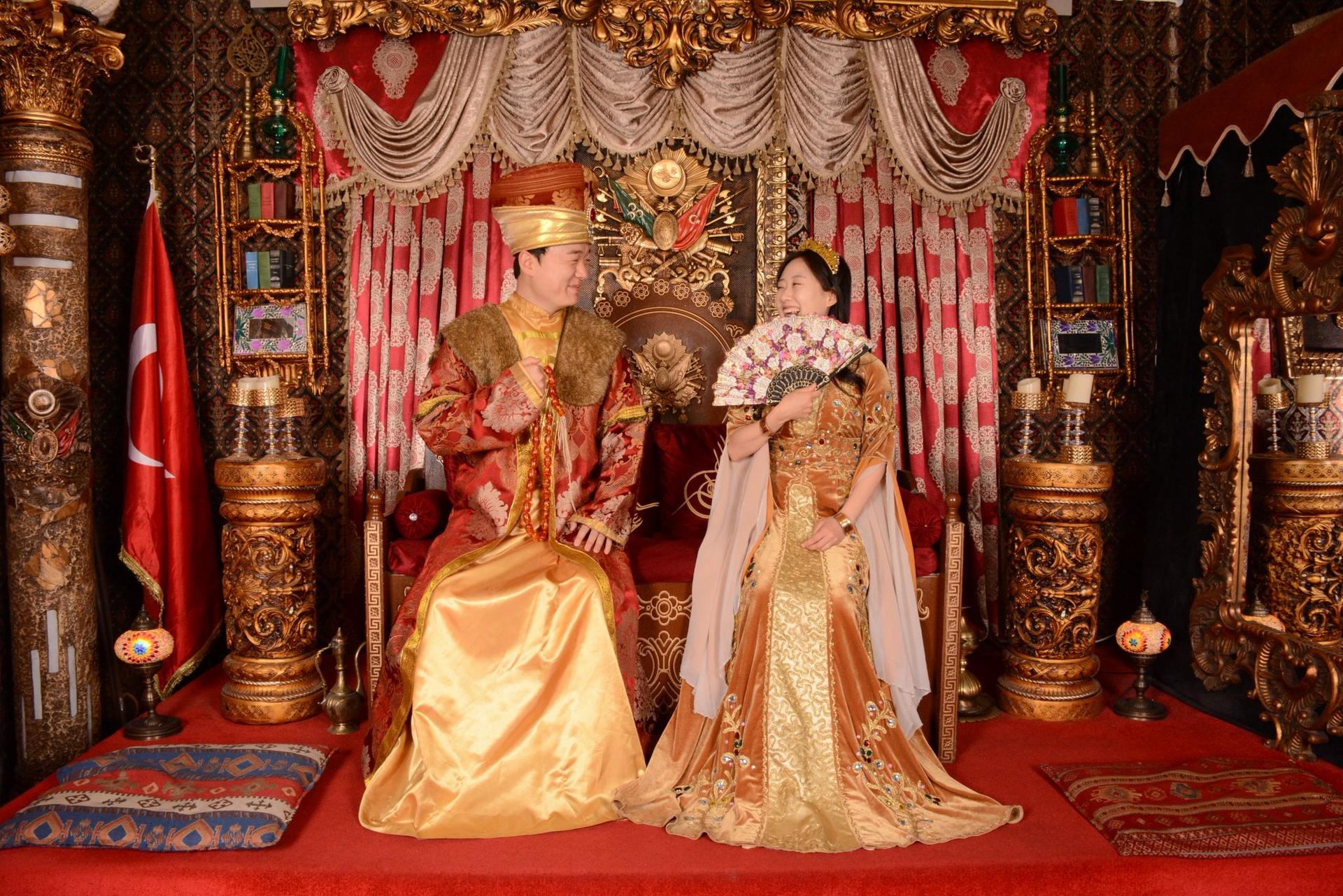 Istanbul: Authentic Costume Photo Memory in Sultanahmet - Image 1