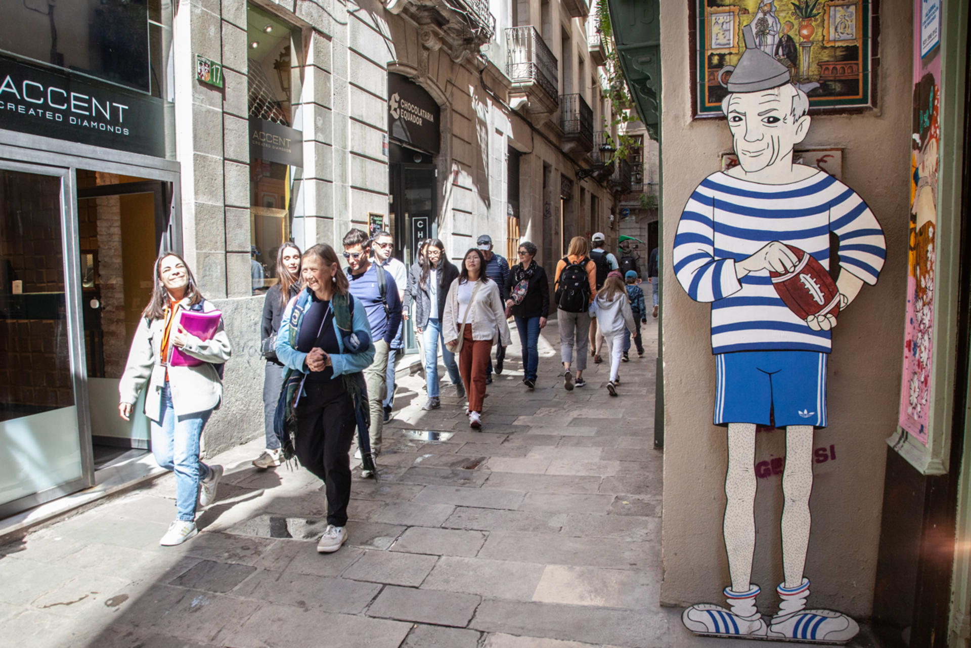 Picasso Walking Tour and Museum - Image 1