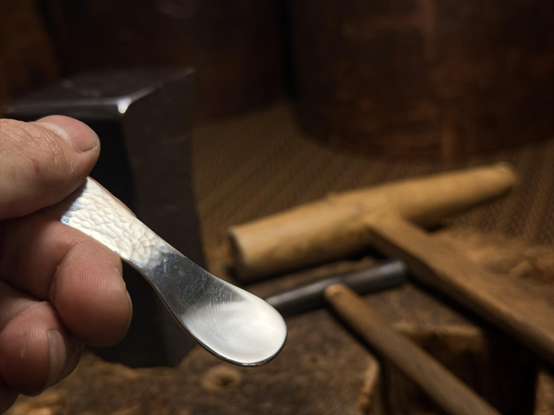 [Asakusa] 400-Year Legacy Fine Silver Class by 13th-Gen Master - Thumbnail 12