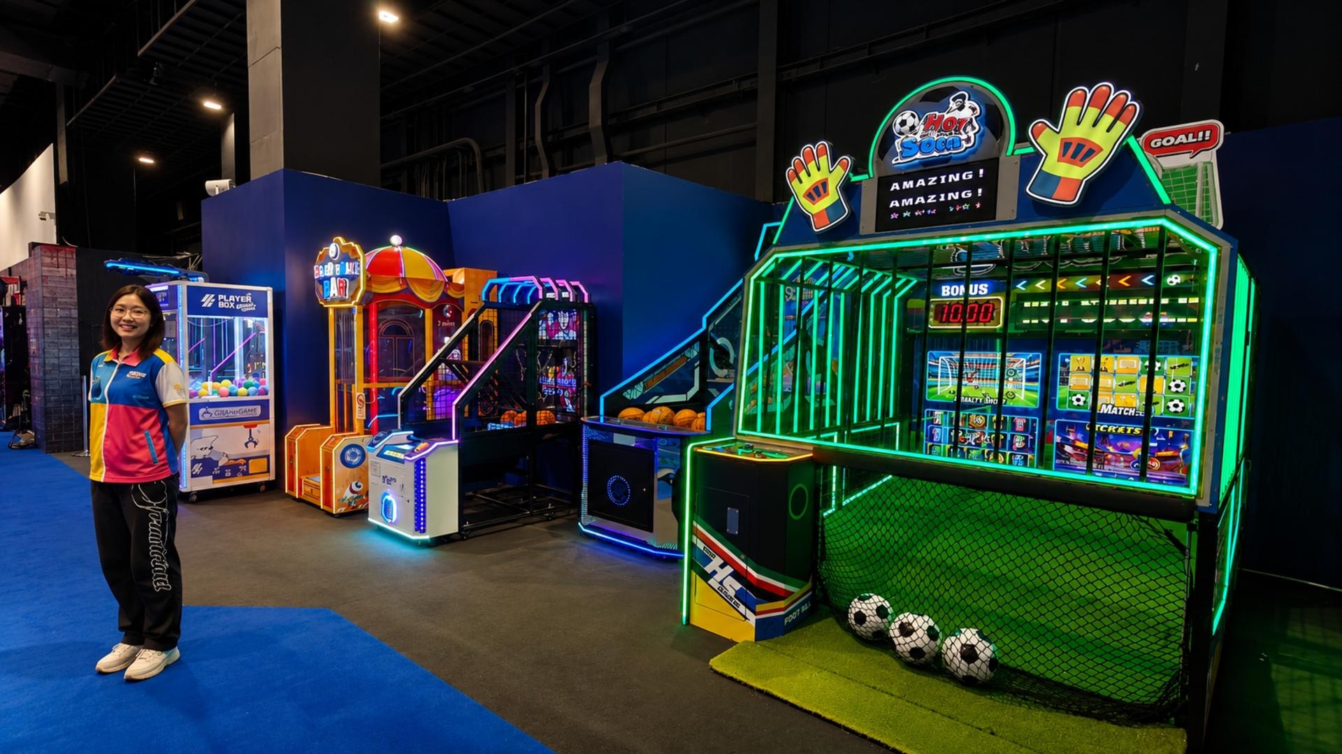 Playerbox Indoor E-Gokart Track & Game Arcade at ICONSIAM - Thumbnail 4