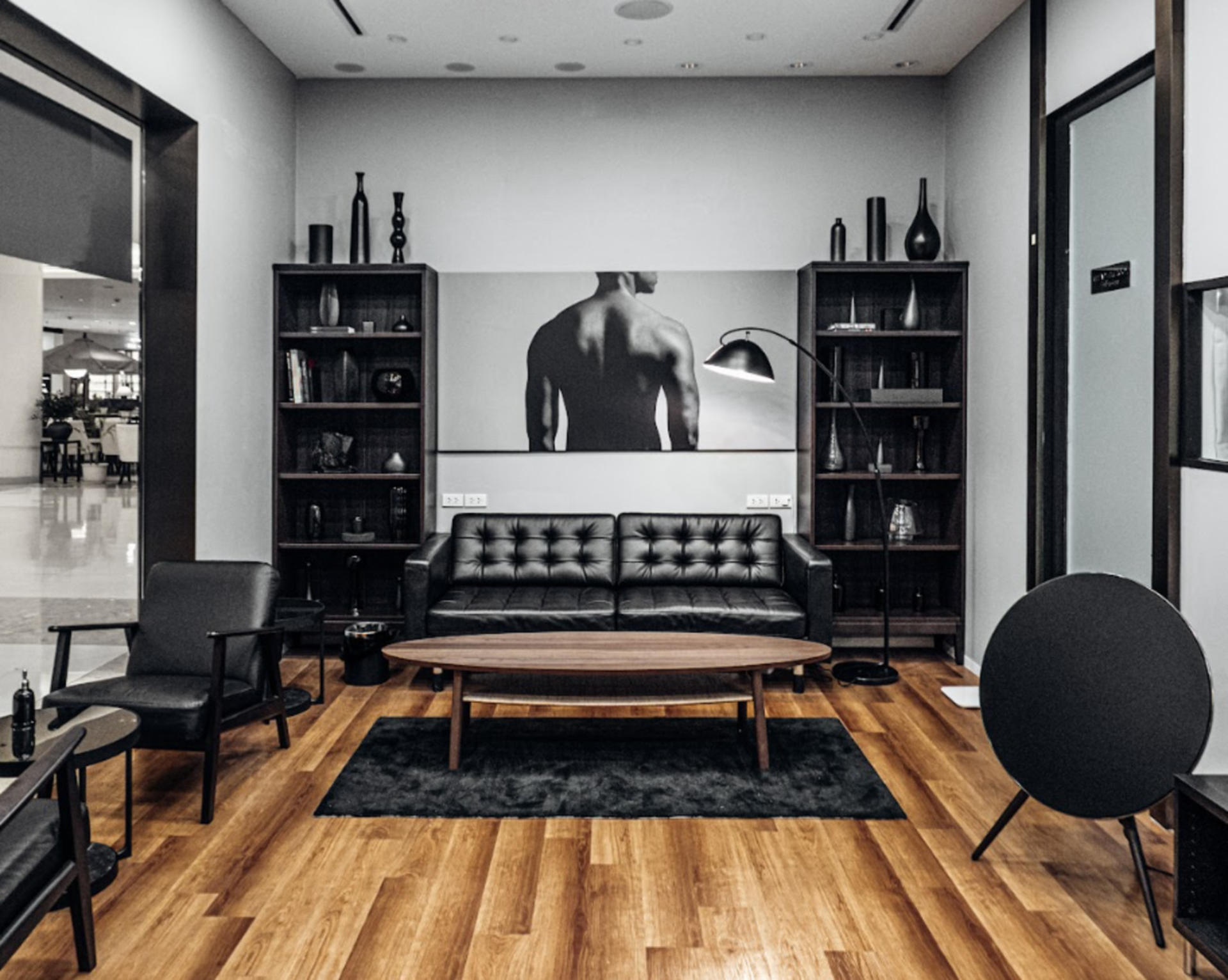 Pyong Rehabilitation Penthouse in Bangkok - Image 1