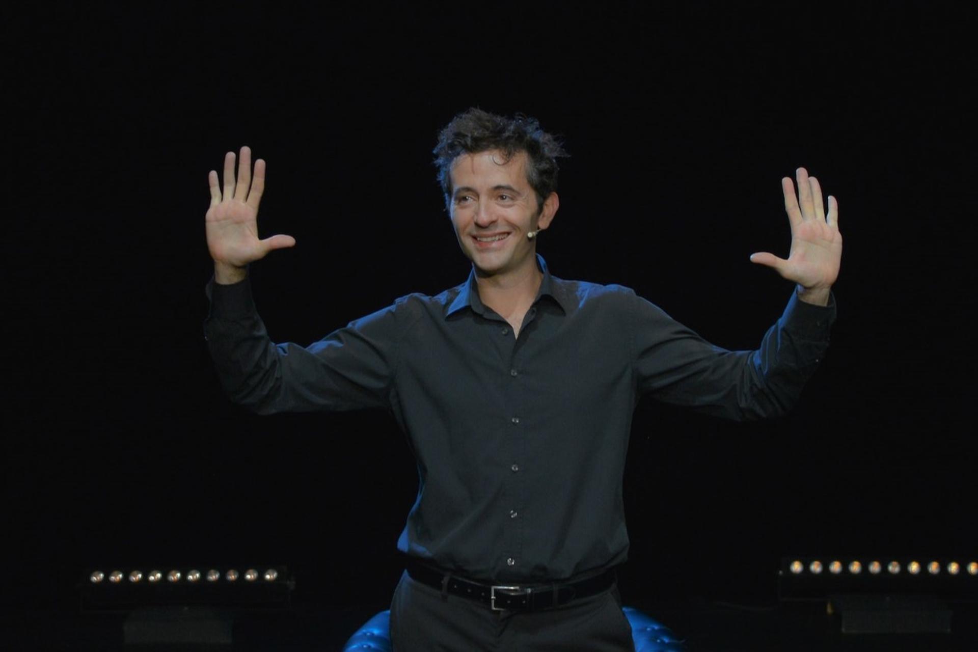 How To Become A Parisian In One Hour Comedy Show in Paris - Thumbnail 2