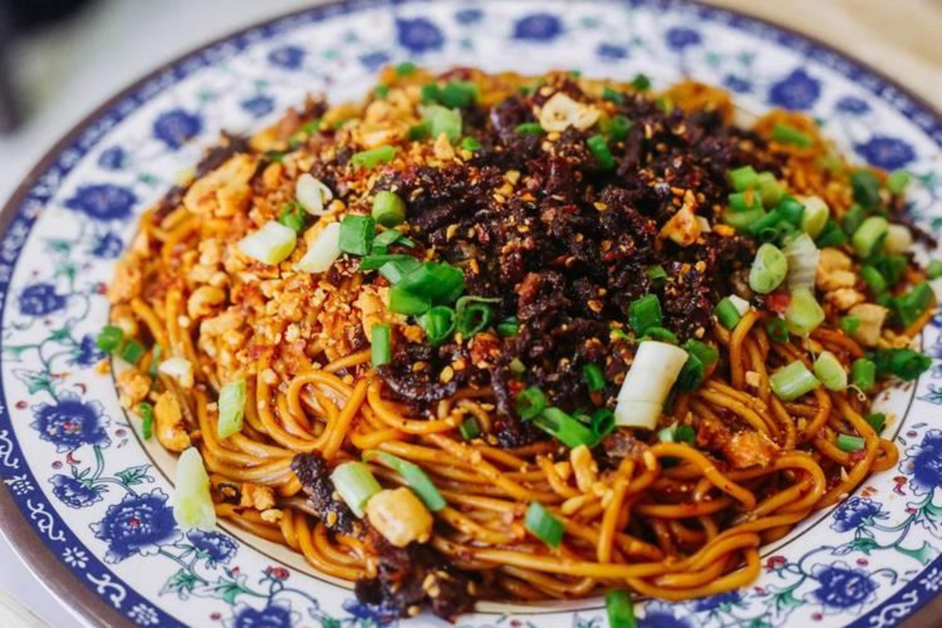 Chengdu DanDan Noodles Cooking Class with A Local  Market visit - Thumbnail 4