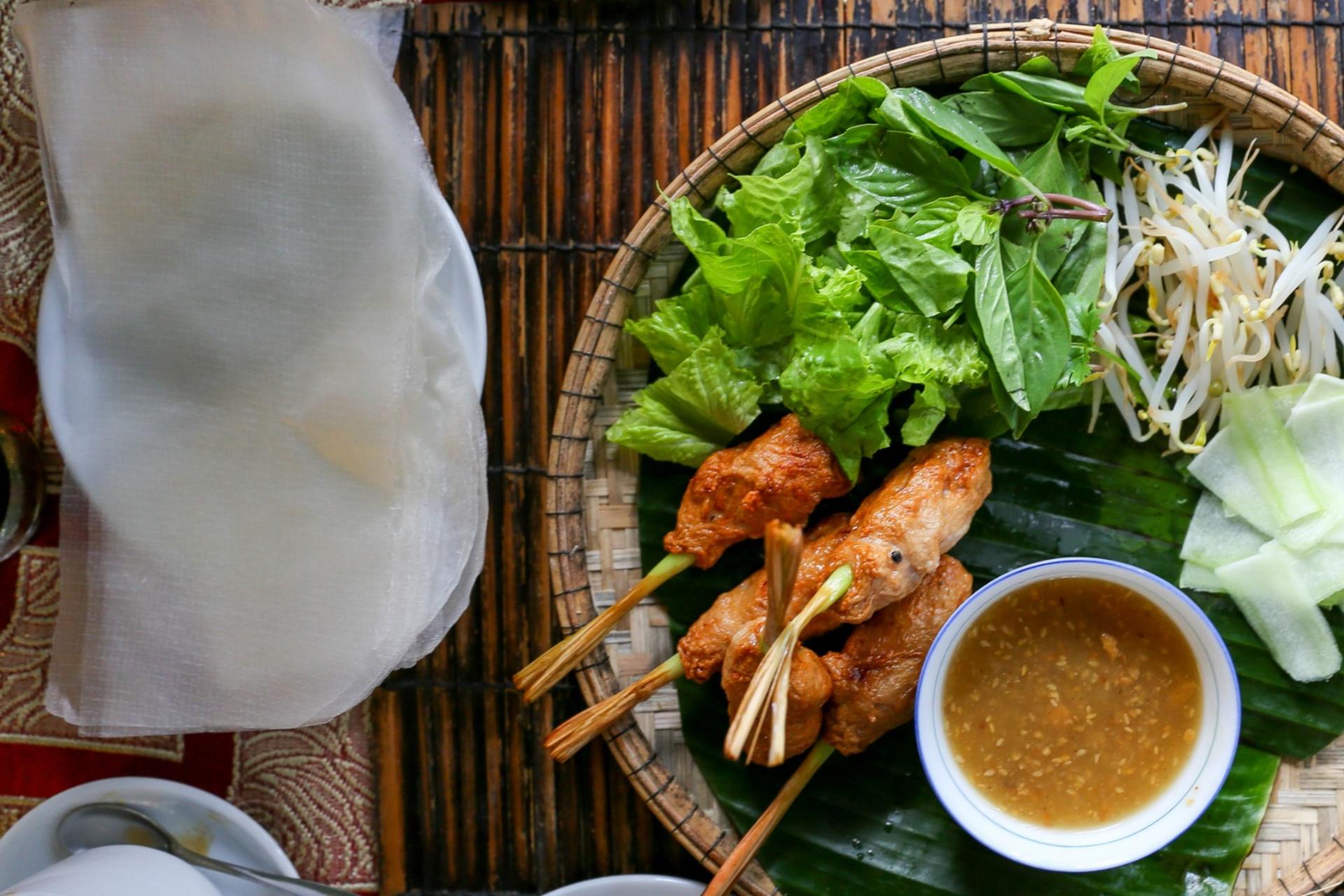 Da Nang Food Tour By Motorbike - Thumbnail 2