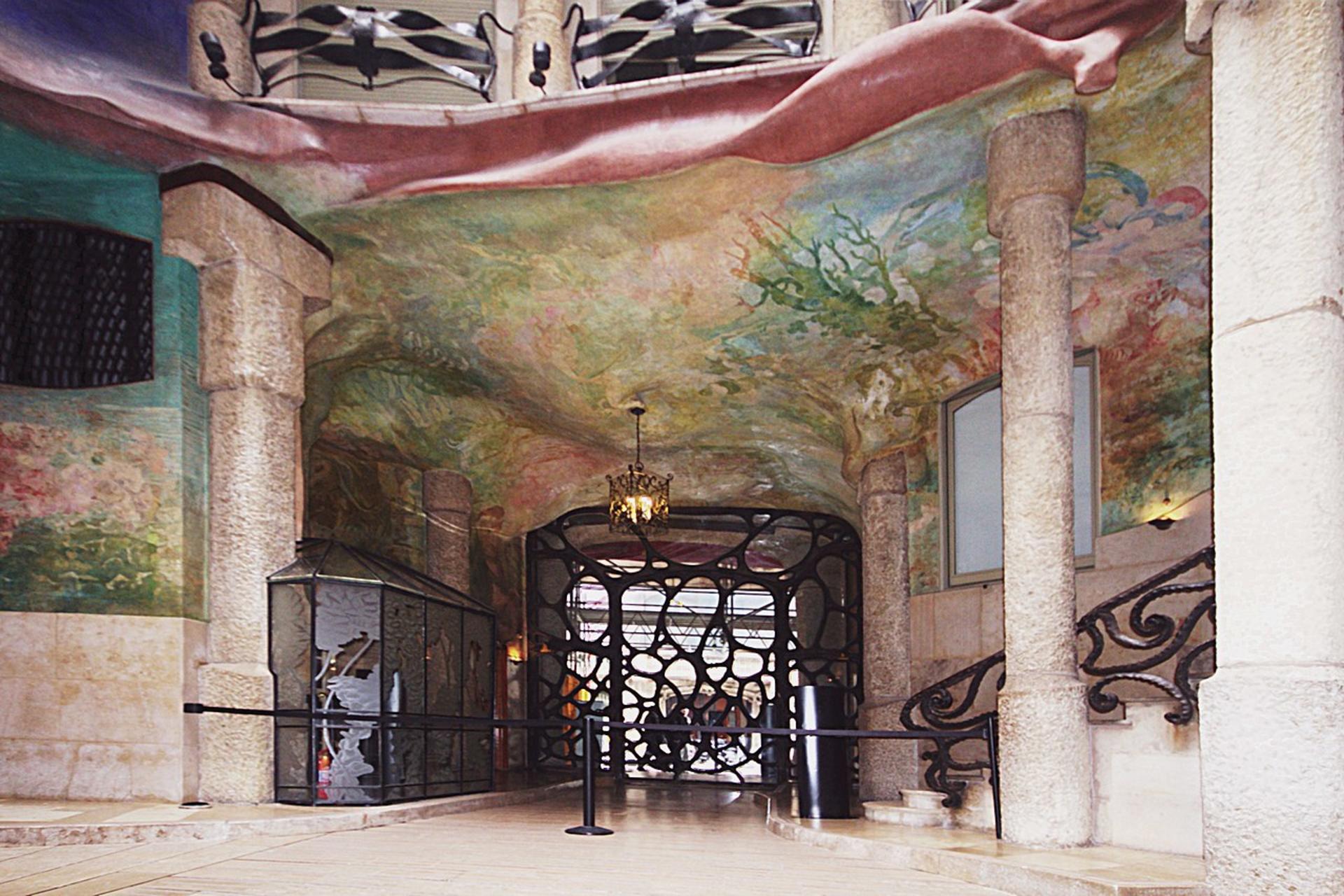 Barcelona: Discover the Magic of Casa Mila Guided Tour  - Thumbnail 3