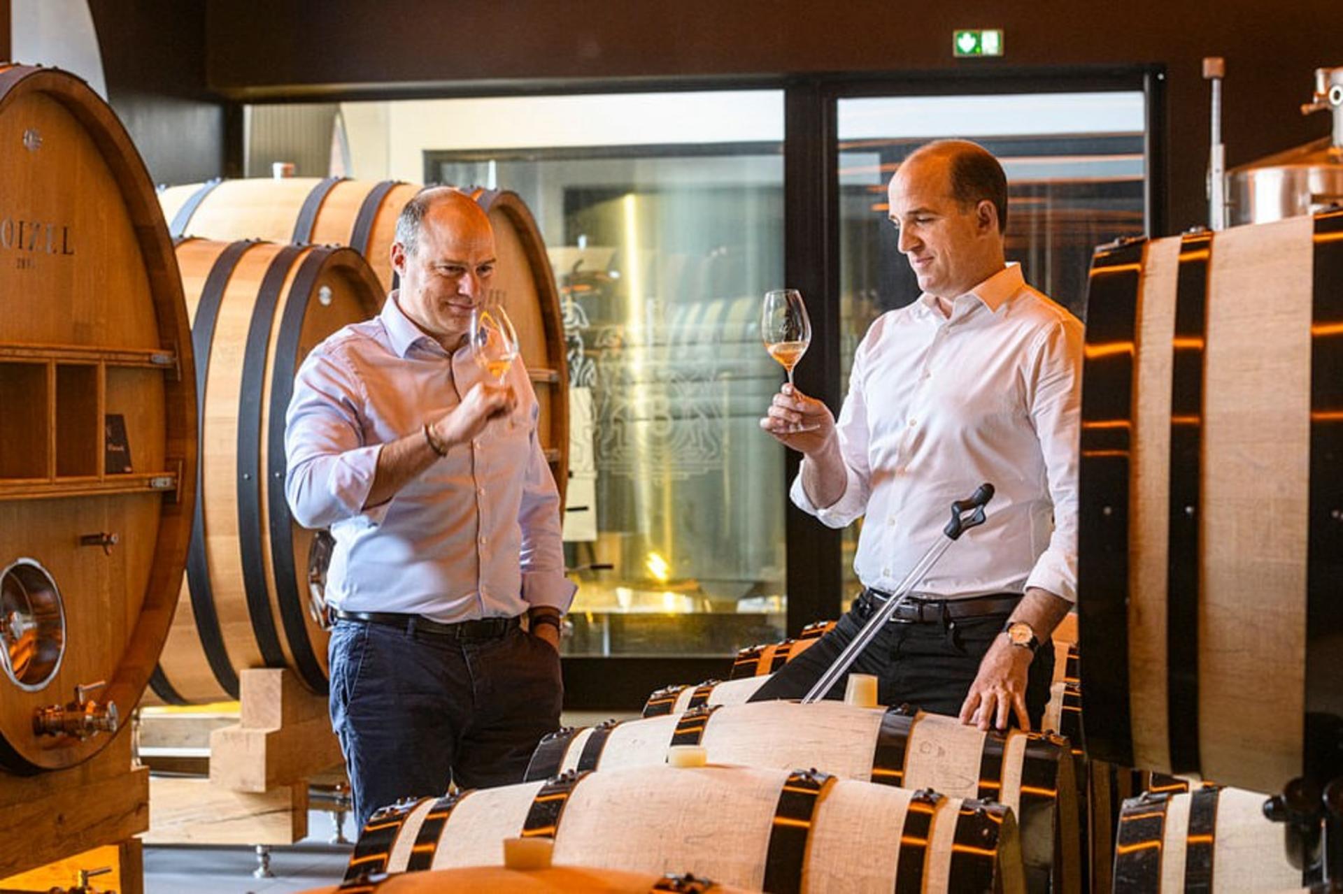 Maison Mumm, family growers tour with lunch in Reims - Image 1