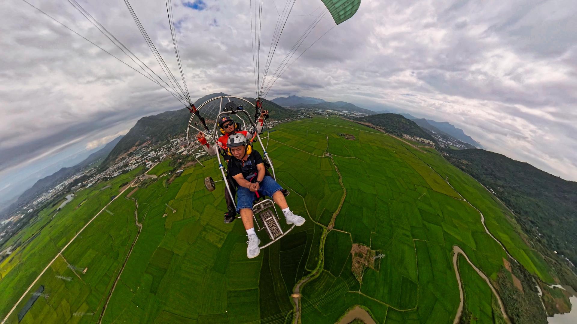 Paramotor Experience in Nha Trang - Thumbnail 6