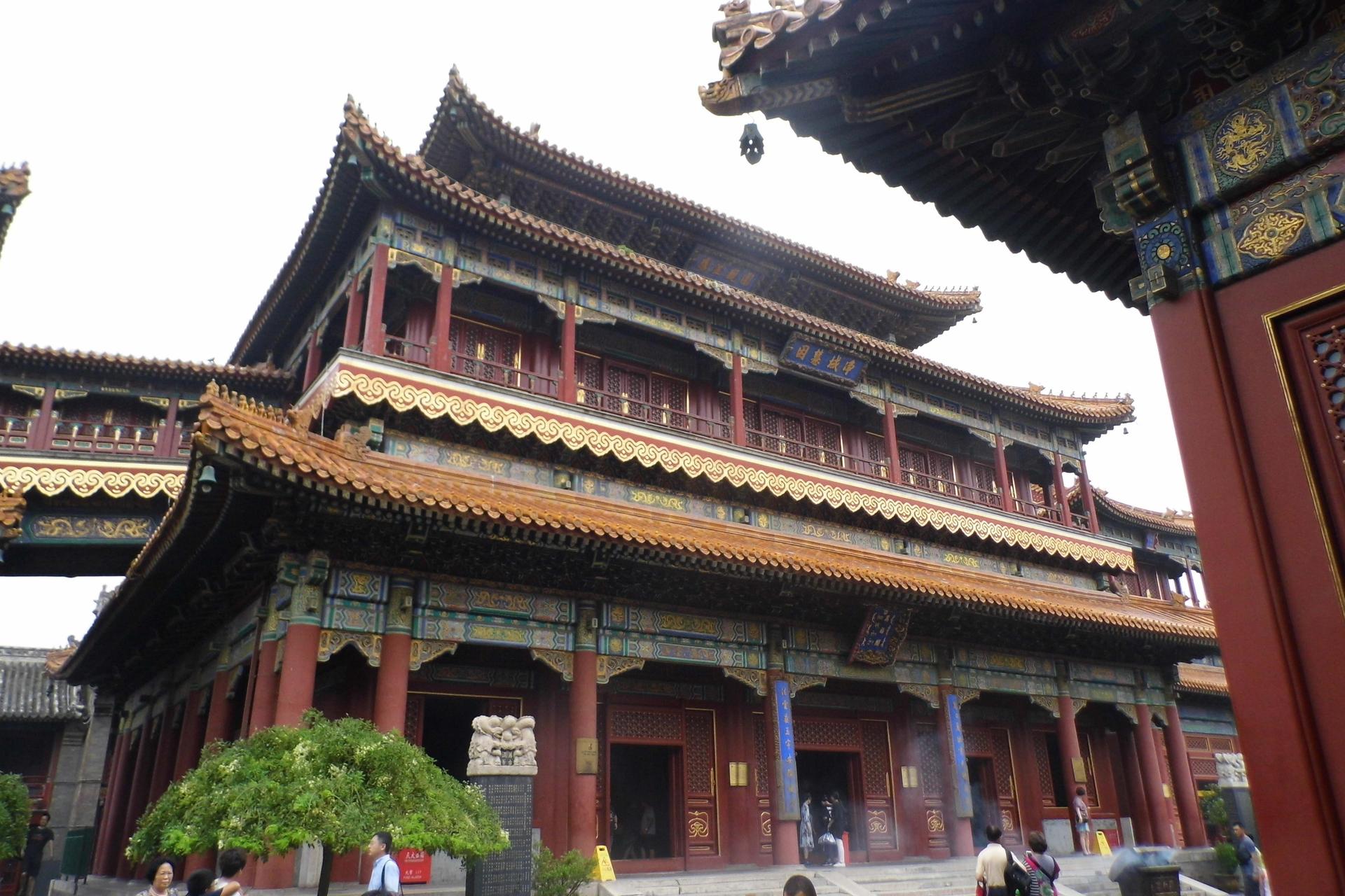One-day tour to Beijing Yonghe Temple + Summer Palace + free shopping - Image 1