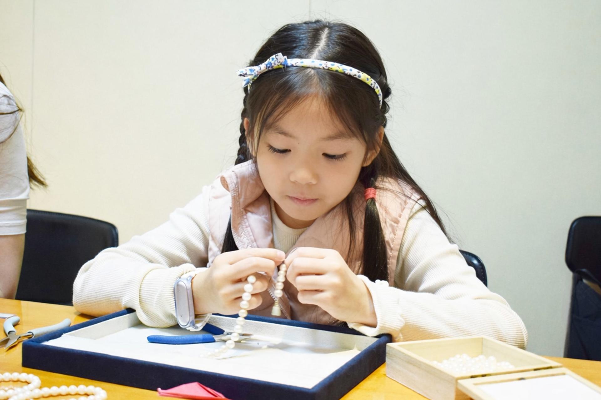 Akoya Pearl Bracelet Making Experience with Japanese Gems (Kyoto) - Thumbnail 9