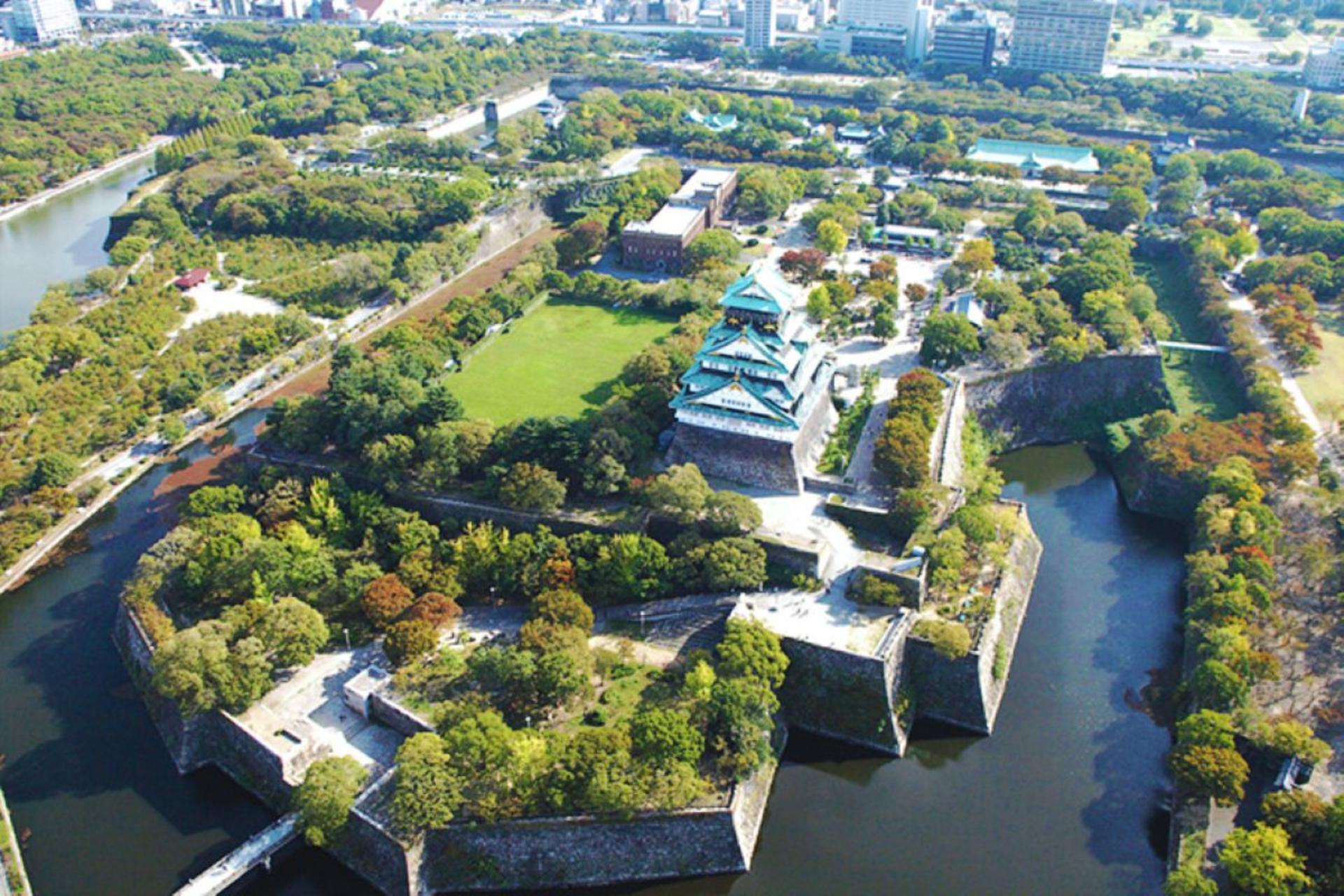 Osaka: Castle Tower Admission / Guided Walking Tour - Thumbnail 14