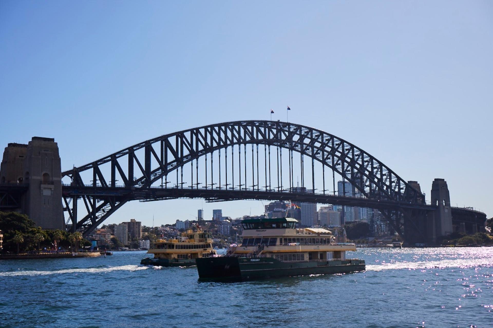 Sydney Harbour Lunch Discovery Cruise - Thumbnail 3