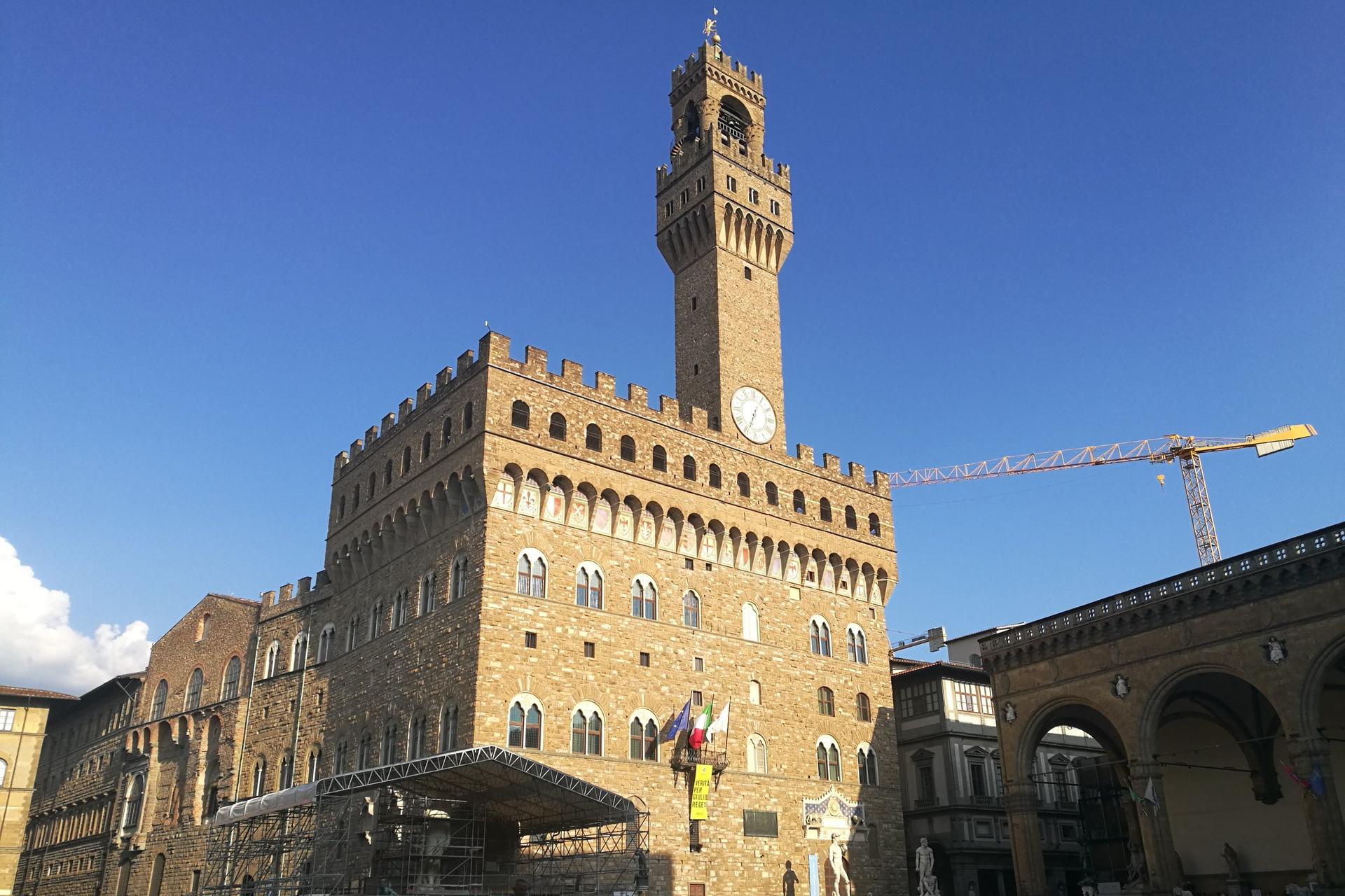 Palazzo Vecchio guided tour in Florence - Thumbnail 6