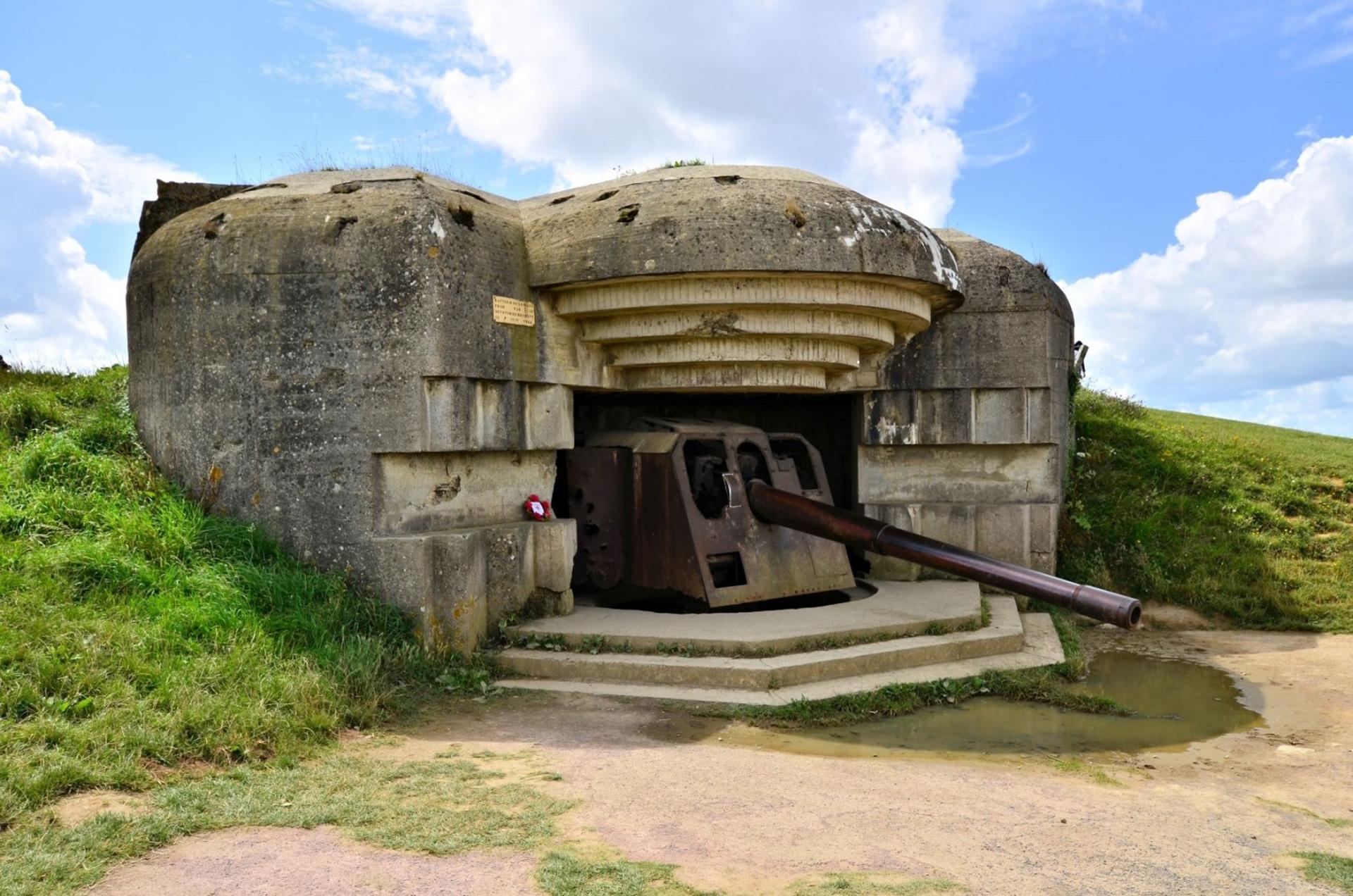 D-Day Beaches of Normandy Day Tour from Paris with Authentic French Lunch - Thumbnail 4