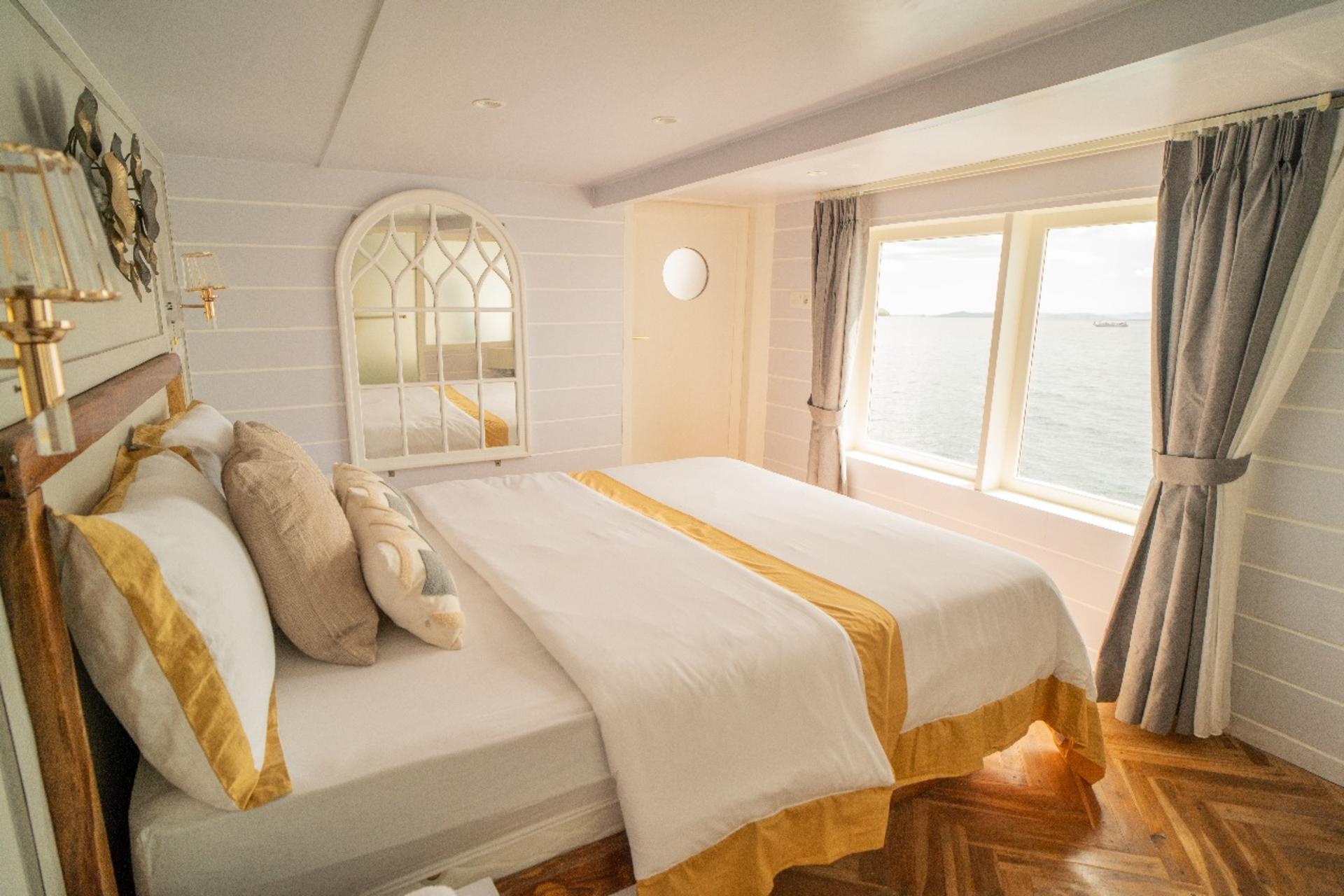 [Luxury Phinisi] 3D2N Sailing Liveaboard from Labuan Bajo - Thumbnail 3