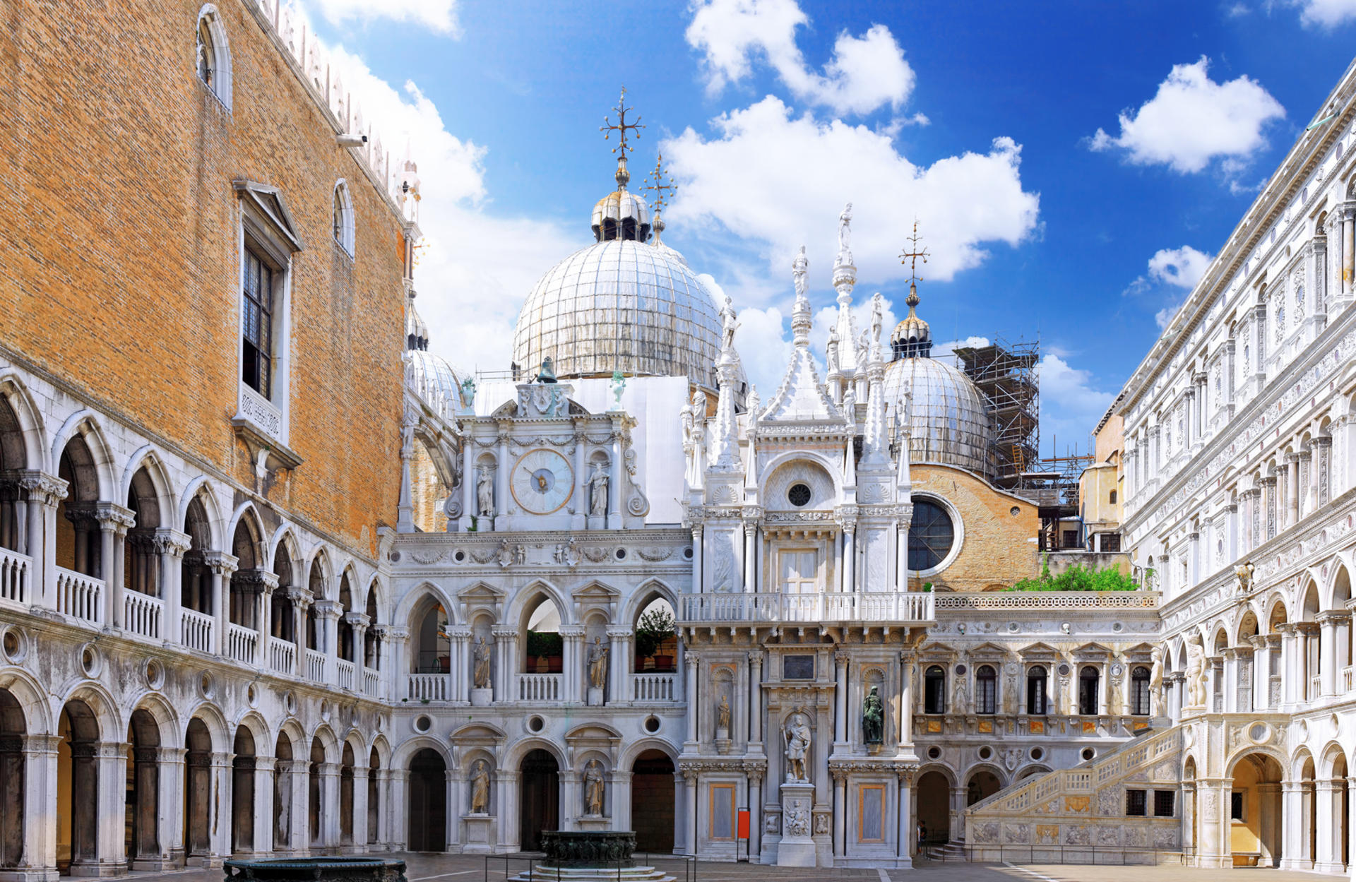 Venice Golden Basilica, Doge's Palace, and Gondola Tour - Thumbnail 11