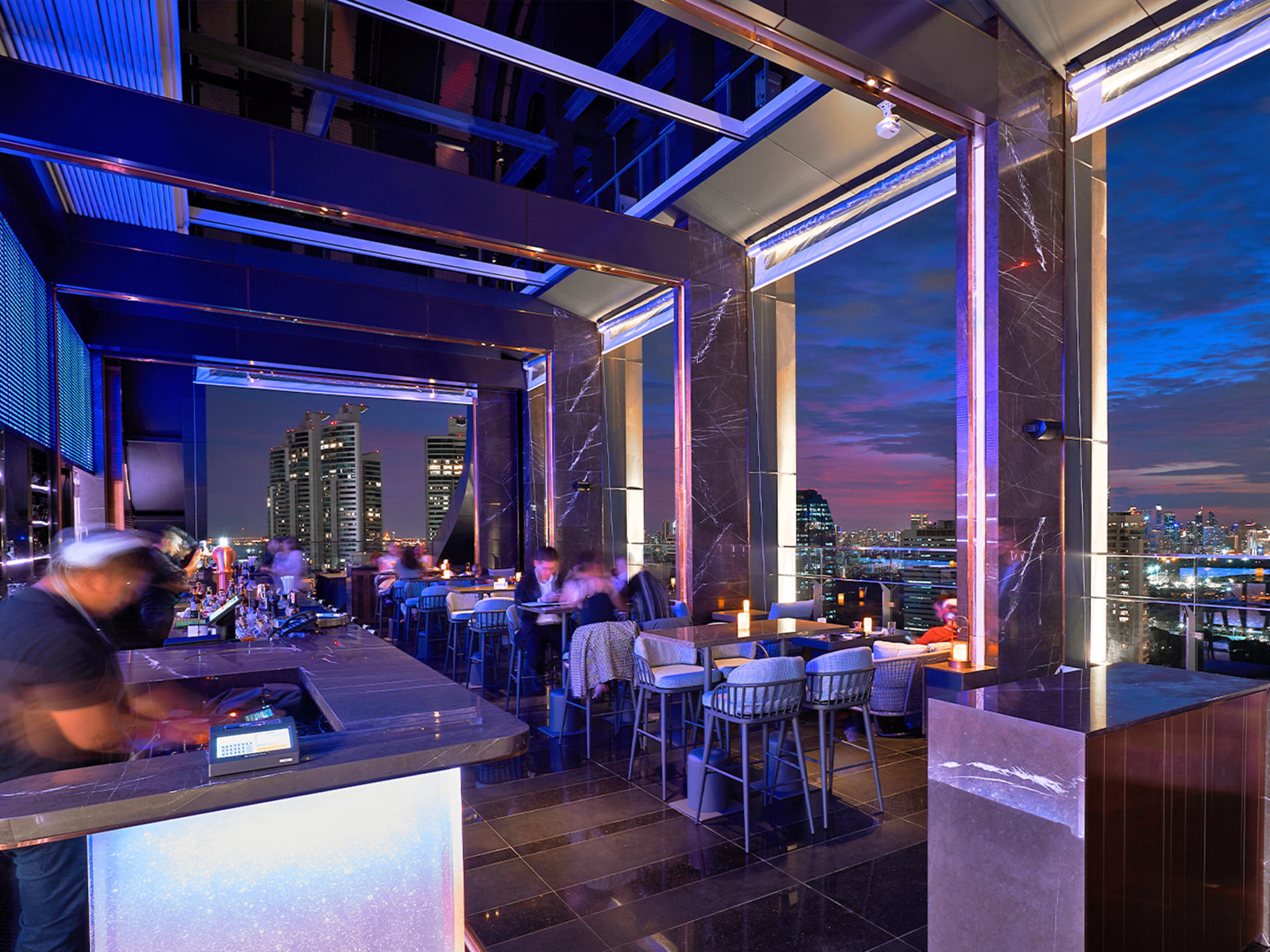 Cooling Tower Rooftop Bar at Carlton Hotel Bangkok Sukhumvit - Thumbnail 7