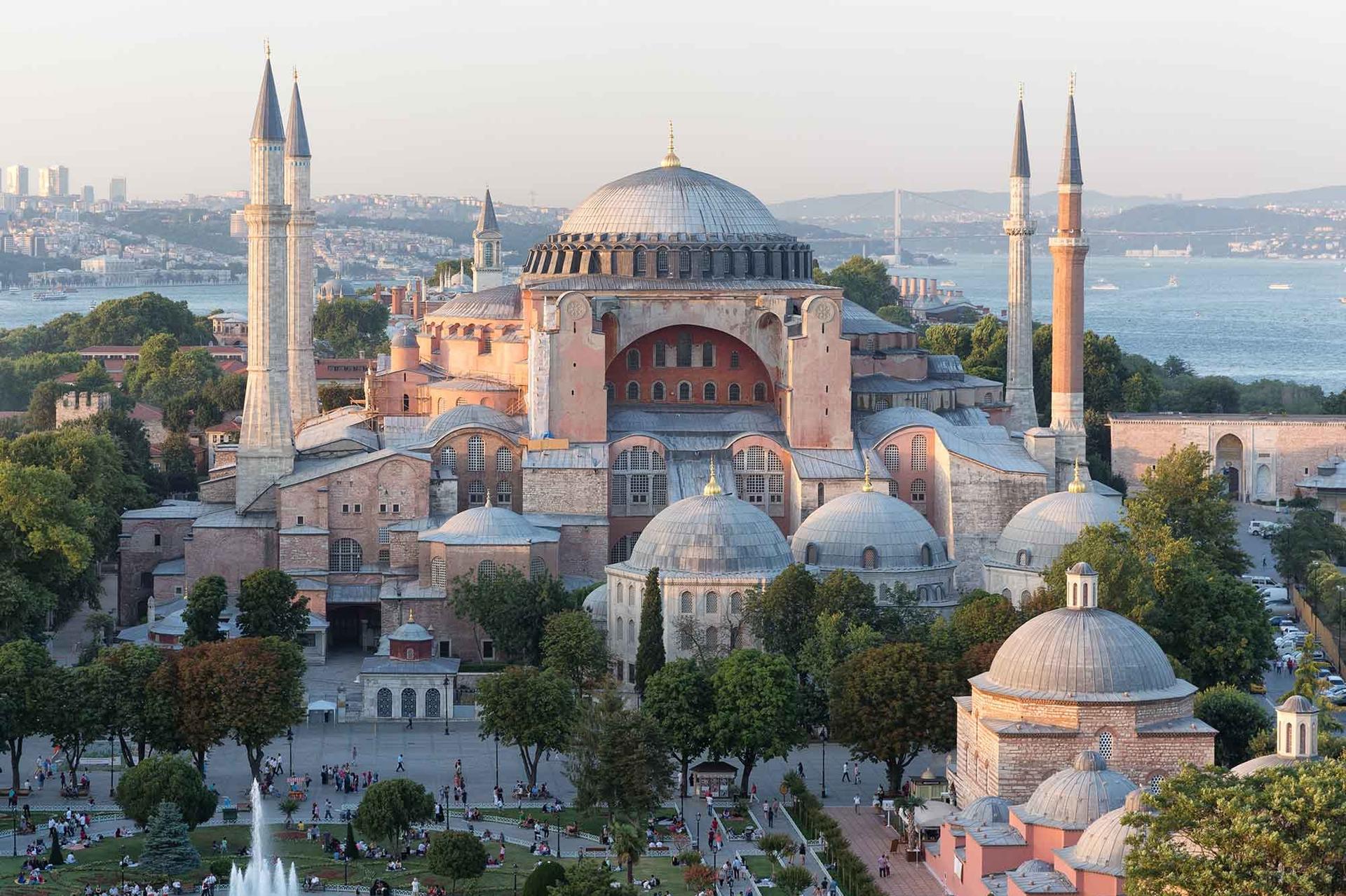 Istanbul E-pass: Top Attractions with Skip the Line Access - Thumbnail 8