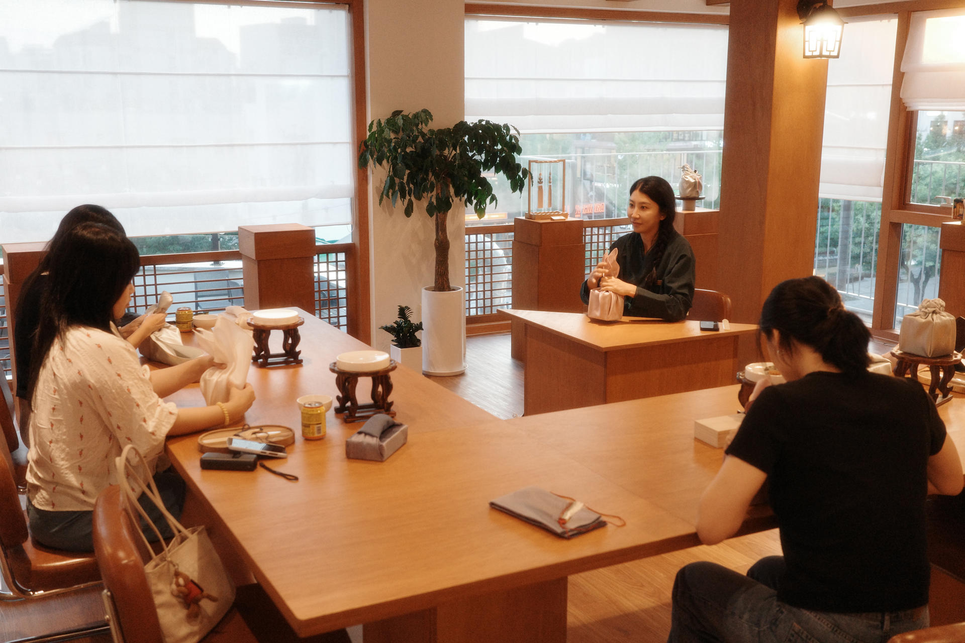 Seoul Artisan Experience: Craft Your Own Bojagi Gift - Thumbnail 8