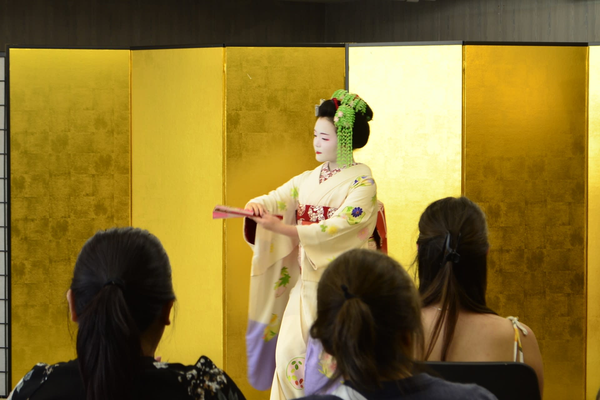 MEET MAIKO: Meet-&-Greet, Maiko Show & Experience in Kyoto - Thumbnail 2