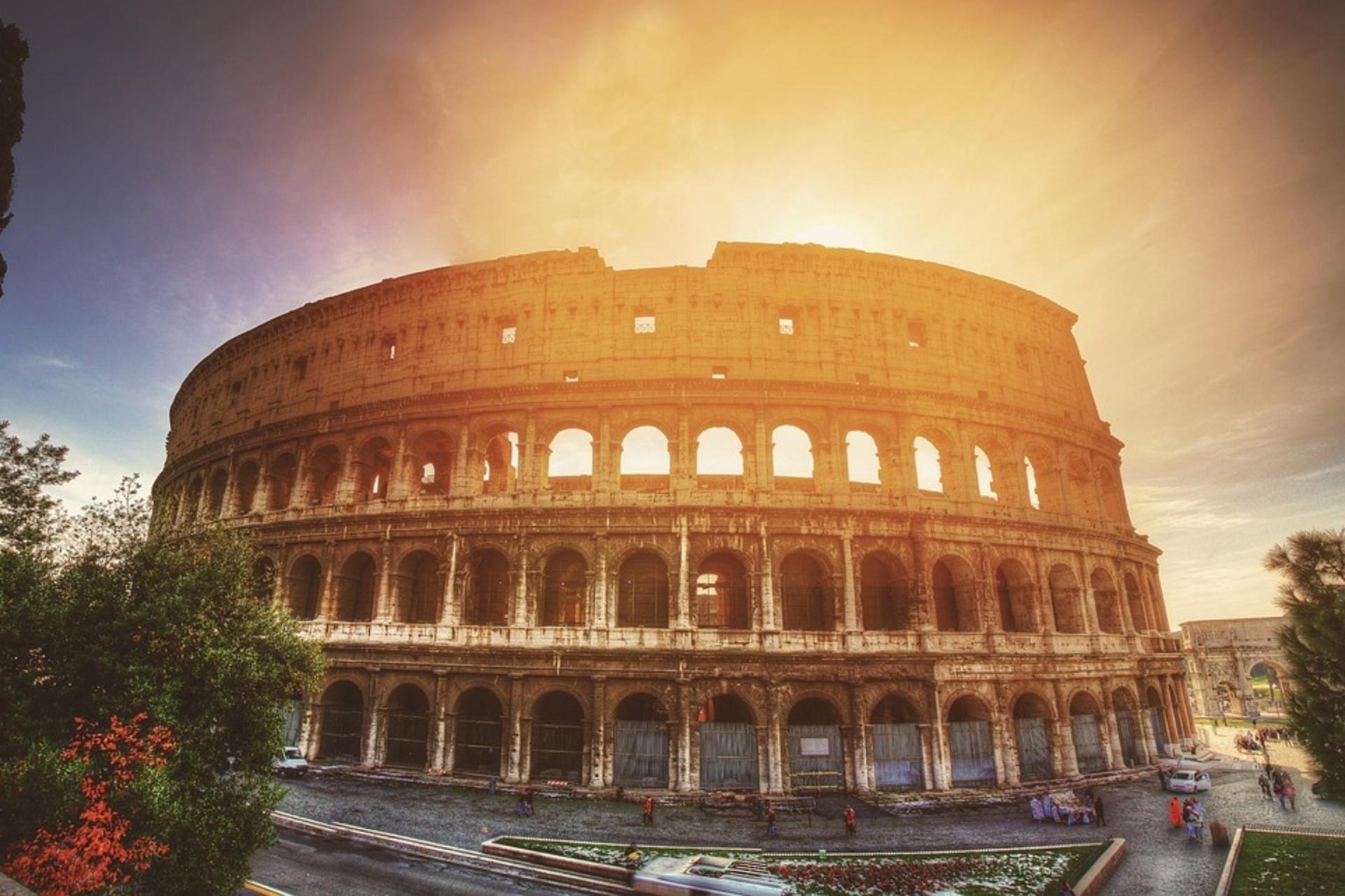 The Colosseum and Ancient Rome Guided Tour - Thumbnail 4