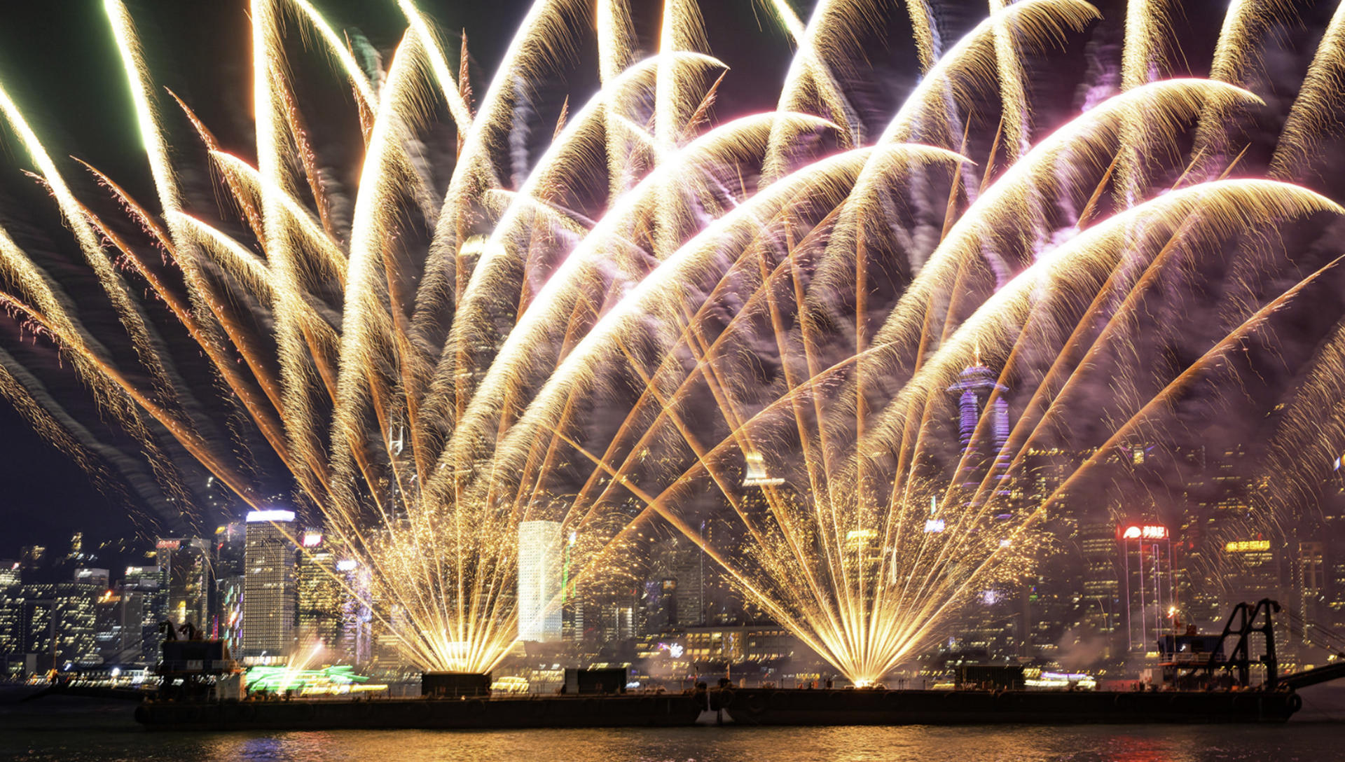 Victoria Harbour Night Cruise Experience - One Yacht (Unlimited Drinks+Photography) - Thumbnail 11