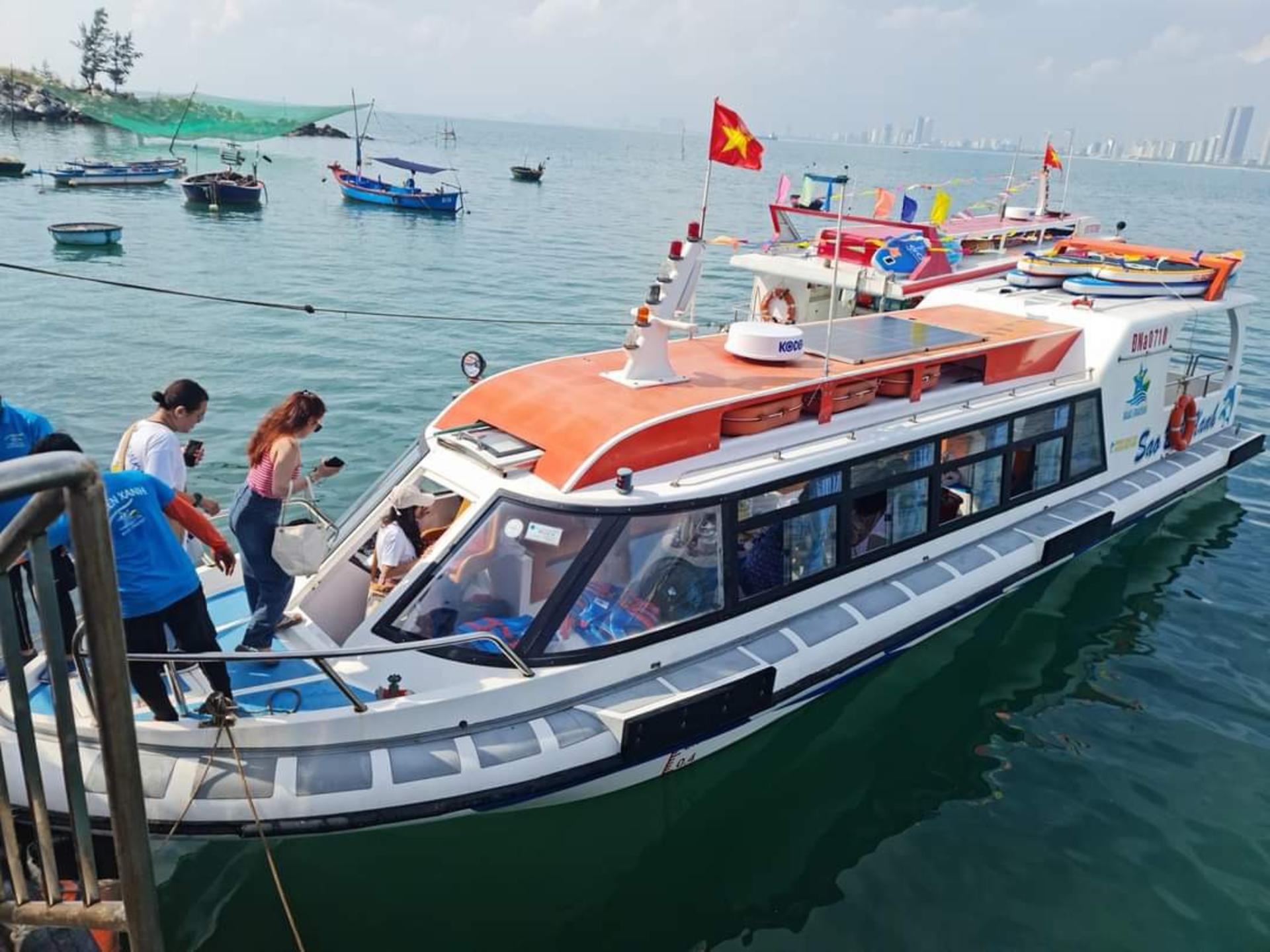 Da Nang Son Tra Peninsula Half-Day Snorkeling & Fishing Tour - Thumbnail 3