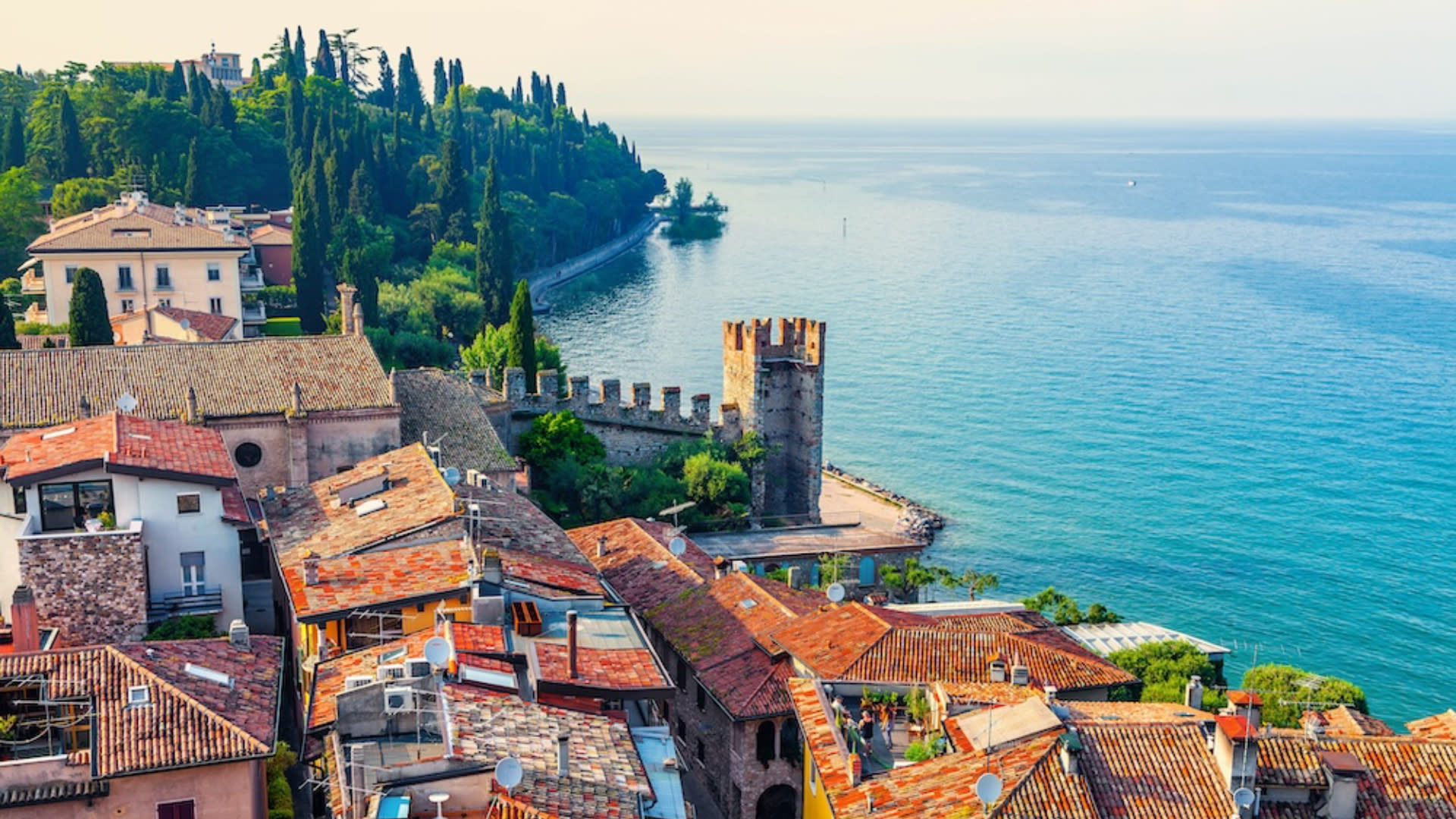 Sirmione and Lake Garda Boat Tour with Spritz Tasting from Verona - Thumbnail 4
