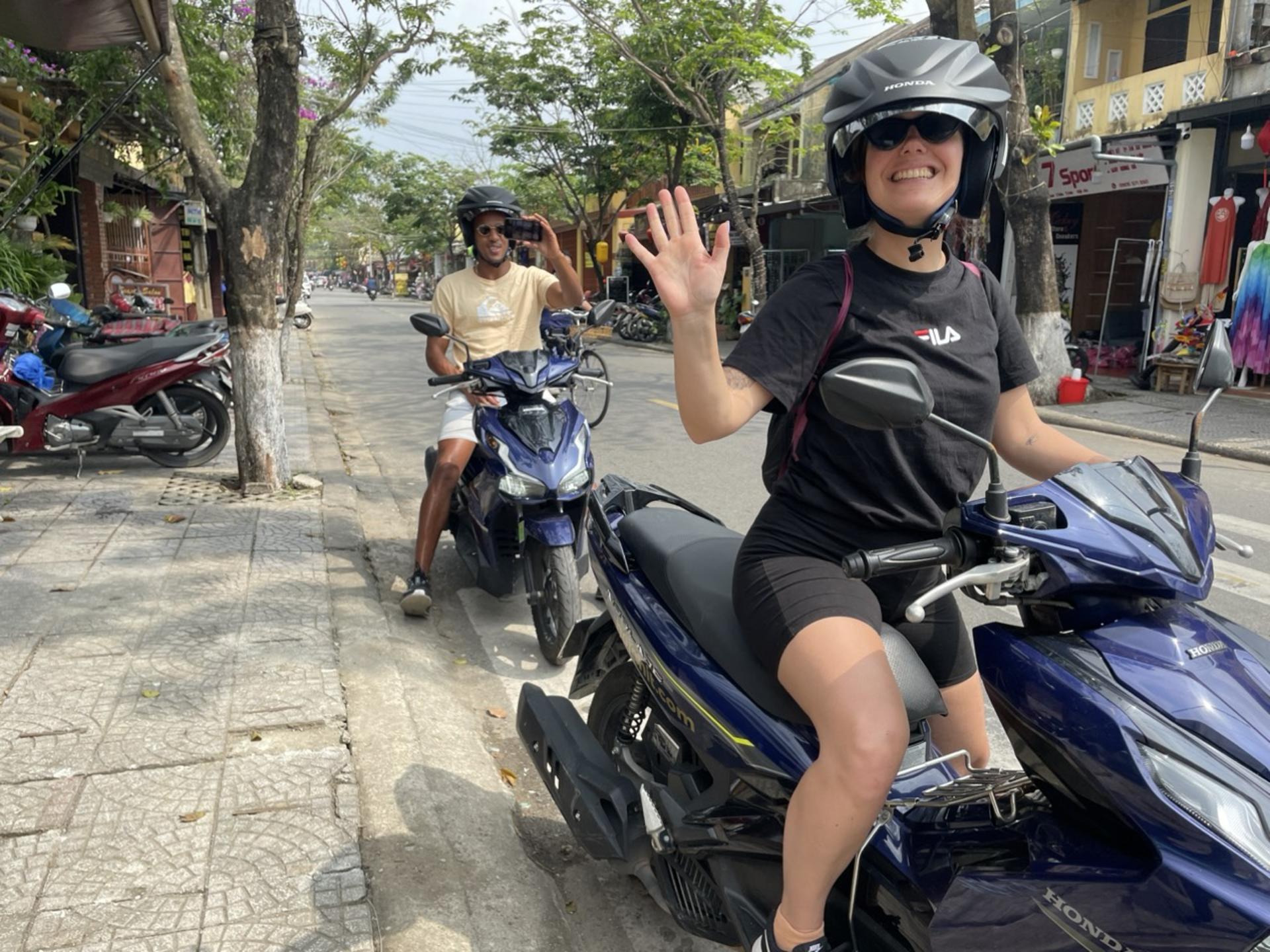 Scooter, Motorbike and Fullface Helmet  Rental in Hoi An  - Thumbnail 4
