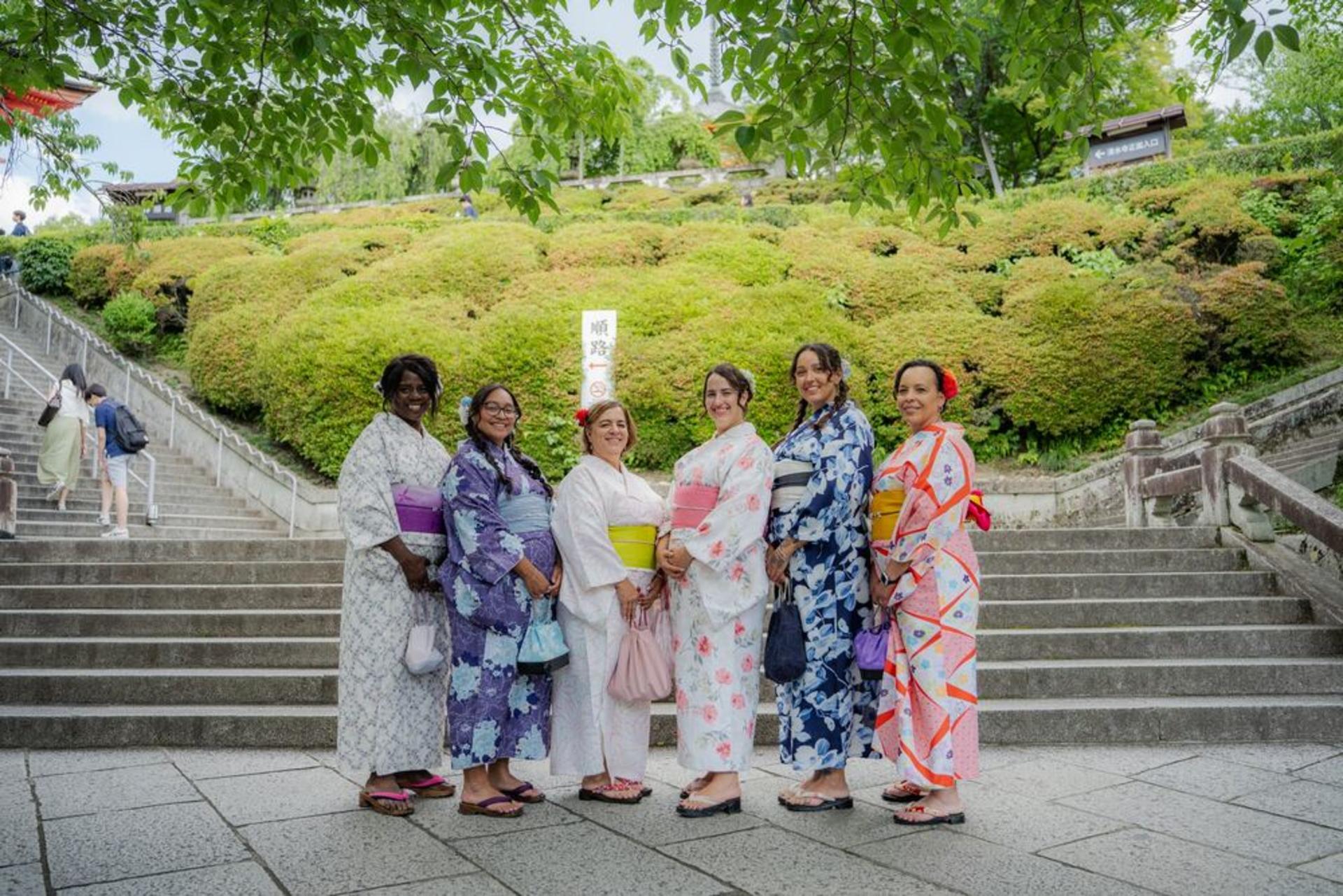 Kiyomizu-dera Kimono Rental (Kyoto/Women's Hair Set Included/Aiwafuku Kiyomizu Chawanzaka Store) - Thumbnail 7