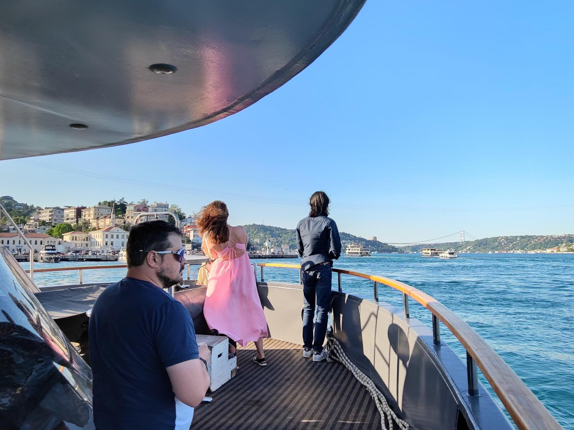 Discover Istanbul: Balat, Bosphorus Cruise, Churches & Sultanahmet - Thumbnail 6