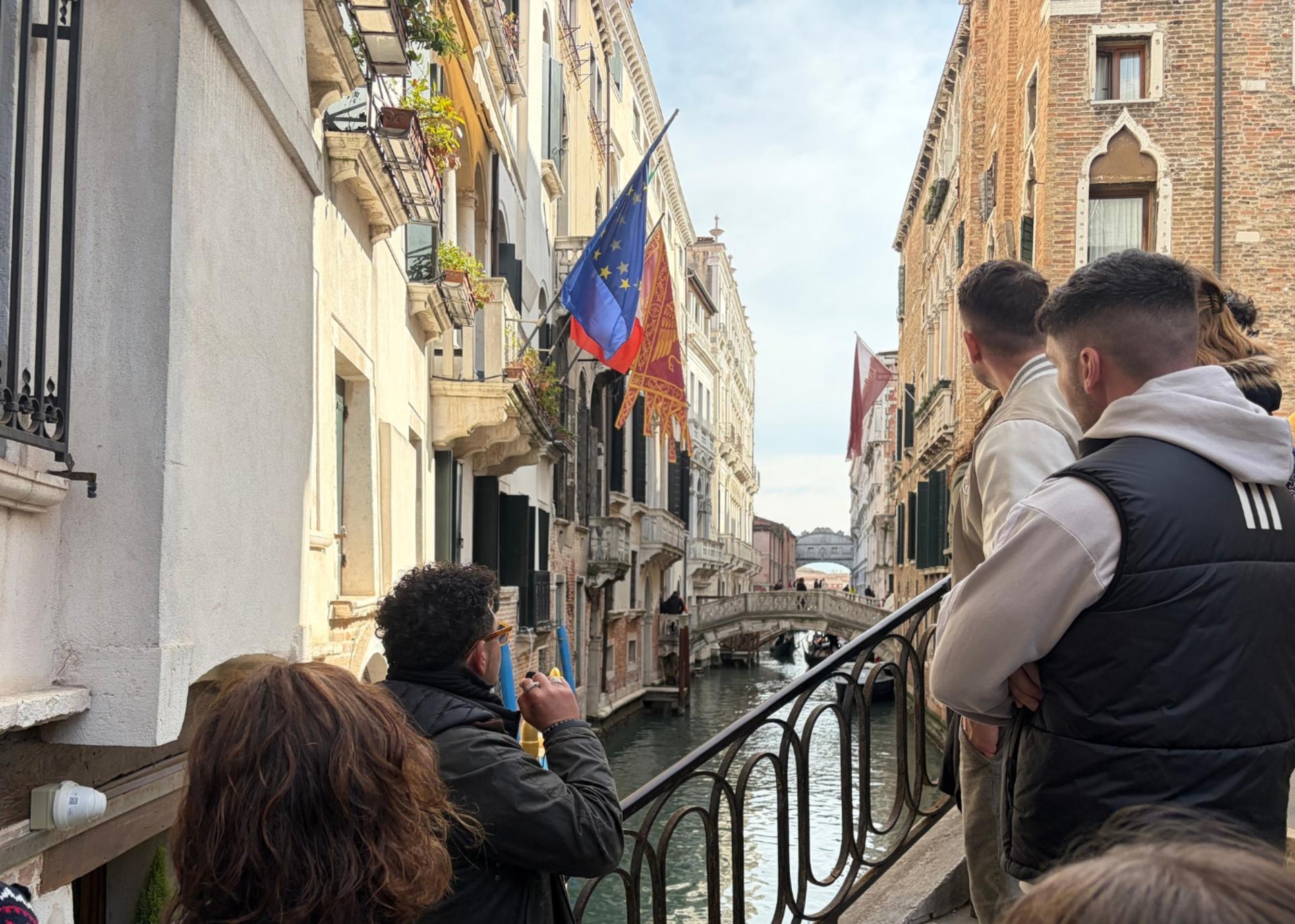 Venice City Center Walking Tour with Instagram Spots - Thumbnail 8