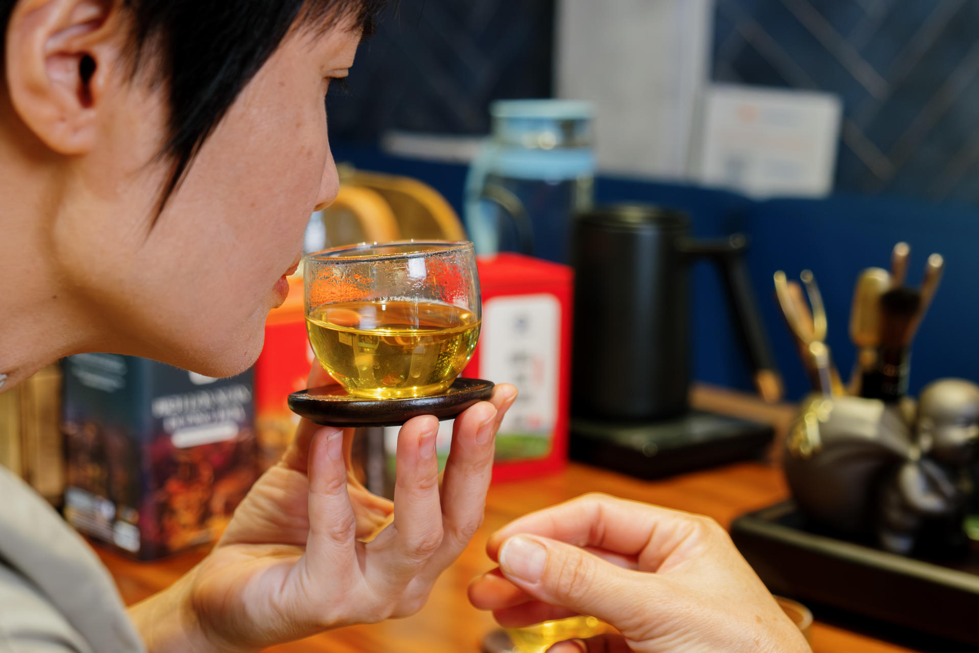 Mooncake Baking Experience with Vietnamese Tea Tasting in Hanoi - Thumbnail 33