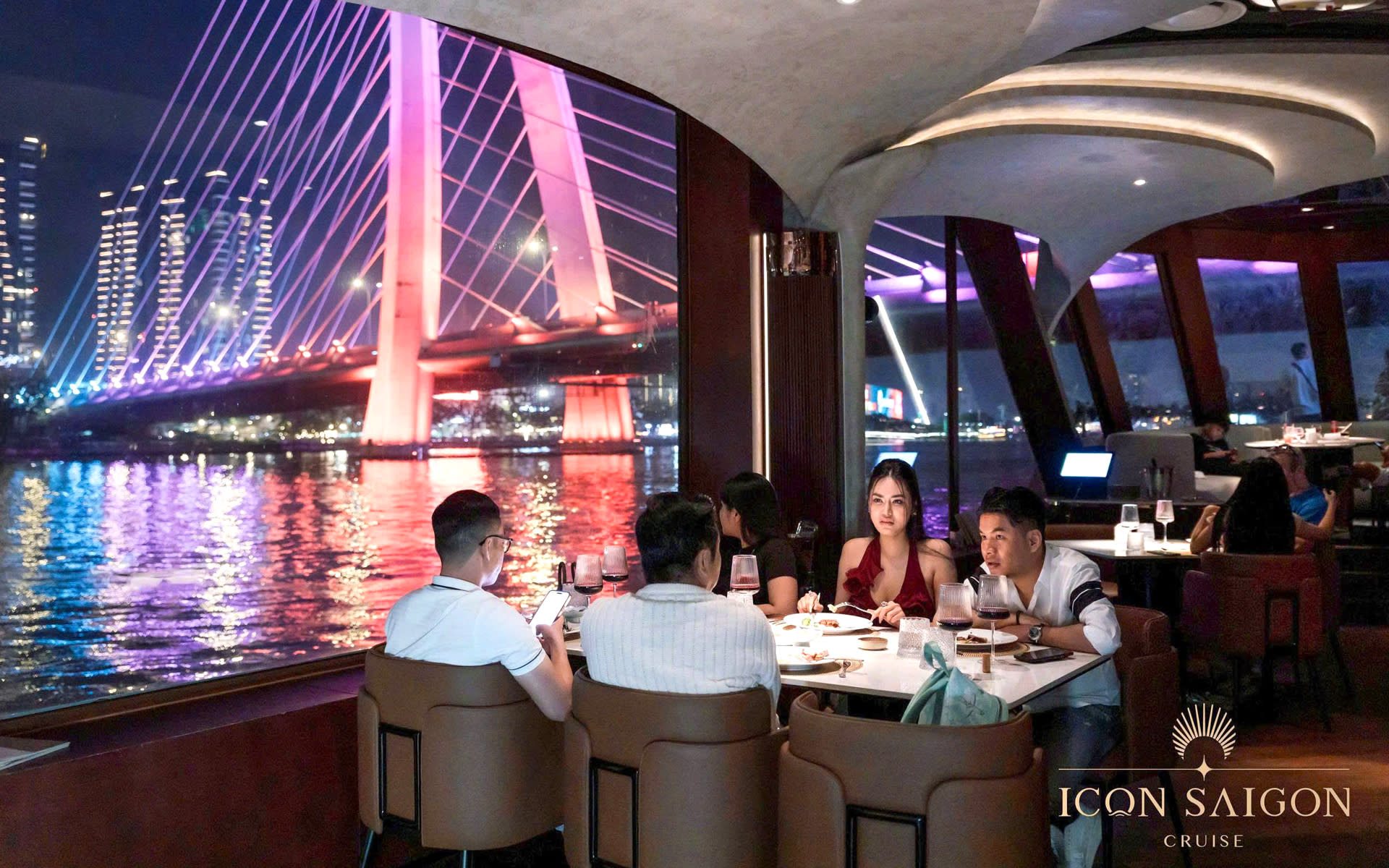 ICON Saigon - Luxury Dining Cruise in Ho Chi Minh City - Thumbnail 11