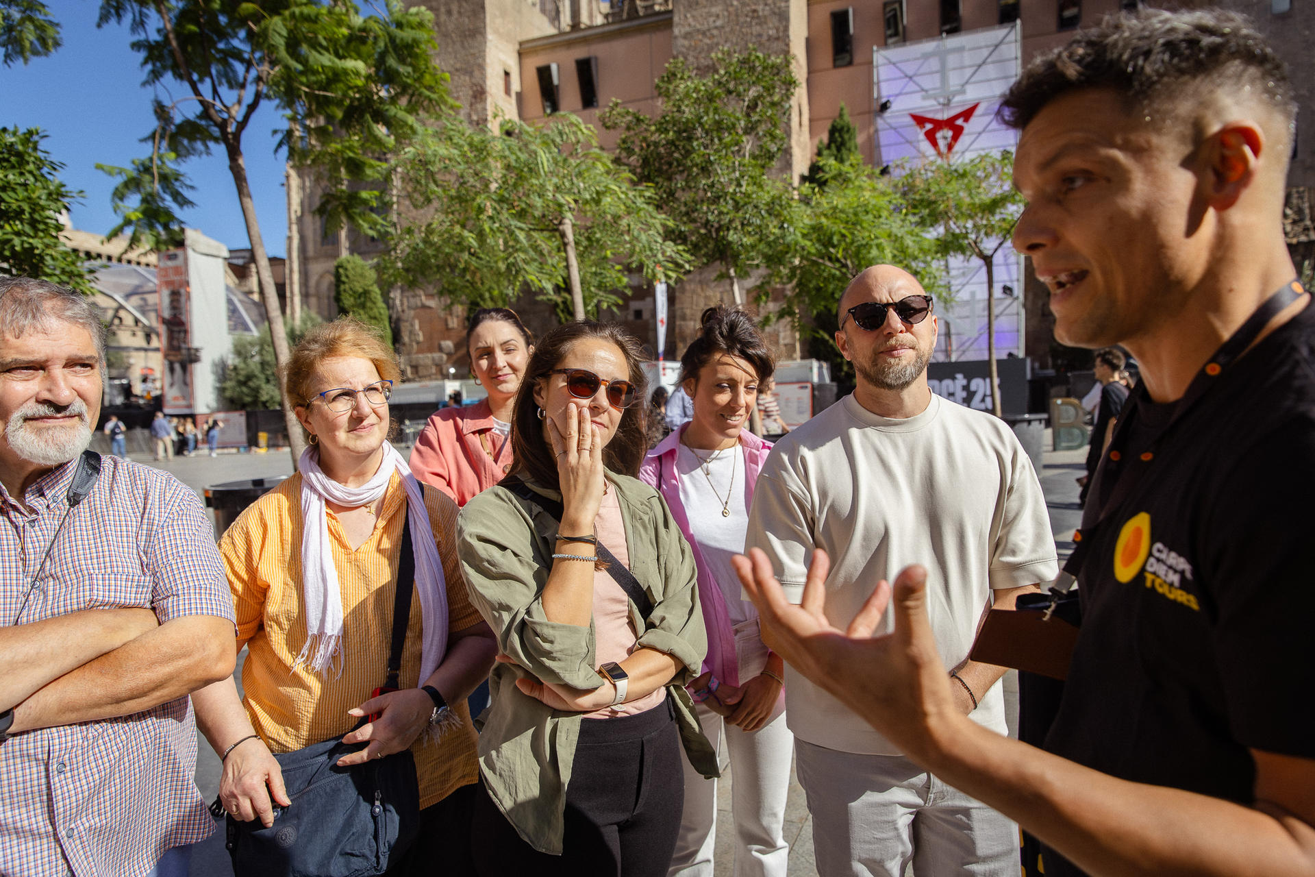 Gothic Quarter & El Born Walking Tour - Thumbnail 9