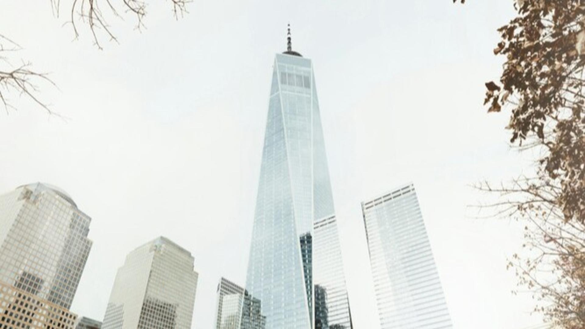 Statue of Liberty and Ground Zero tour in New York - Thumbnail 6