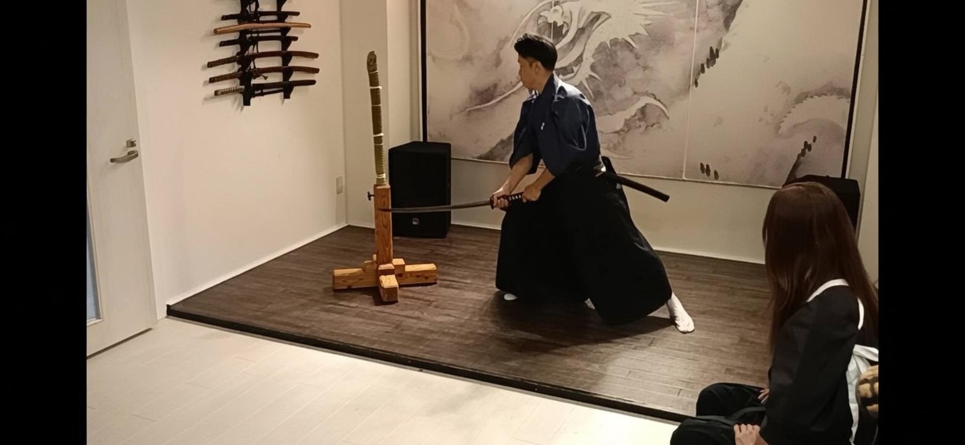 Tokyo: Asakusa Private Ninja & Samurai Show & Experience - Thumbnail 9