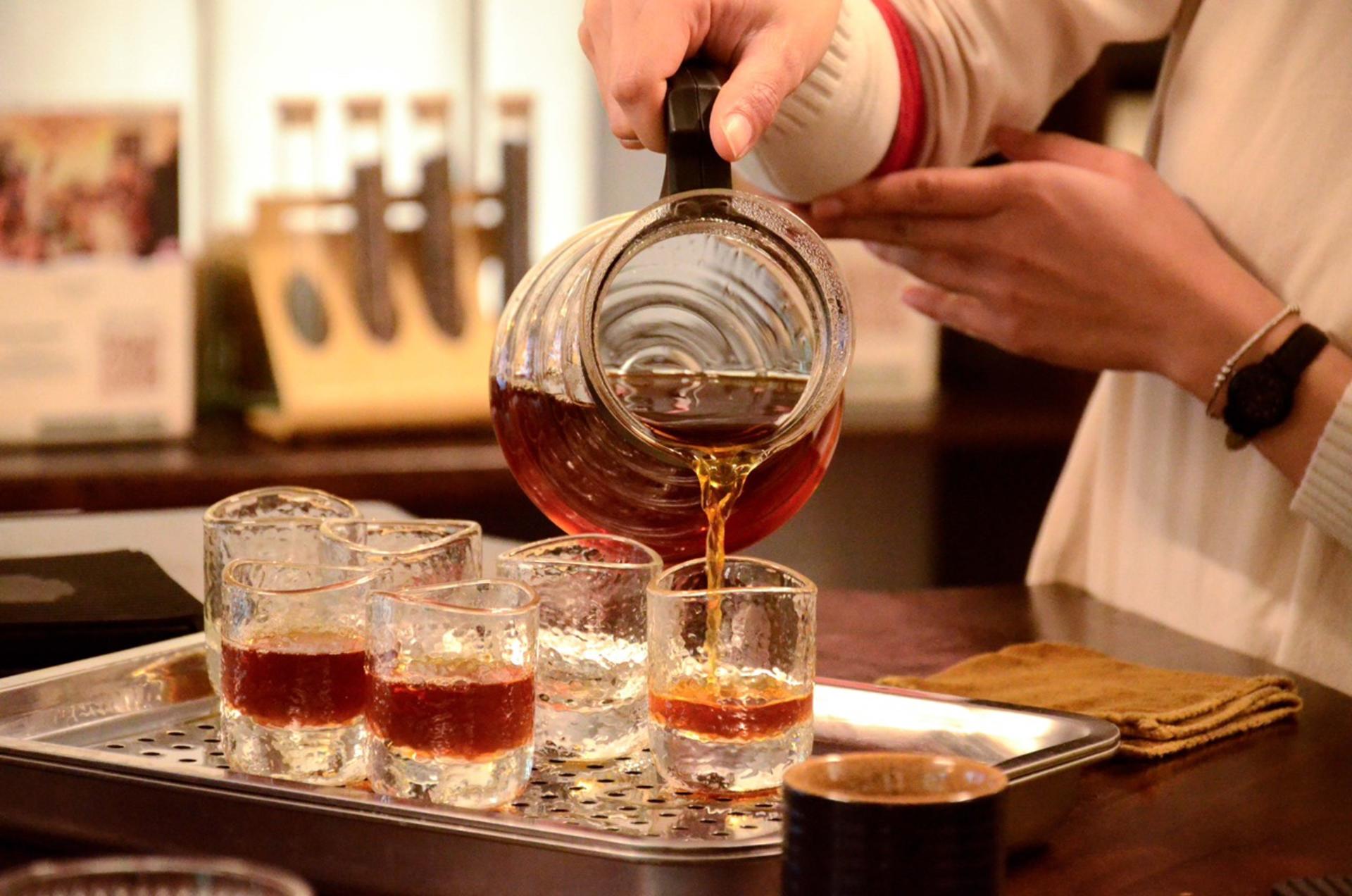 Hanoi: Vietnamese Coffee Workshop with 6 Recipes & 9 Tastings - Thumbnail 7