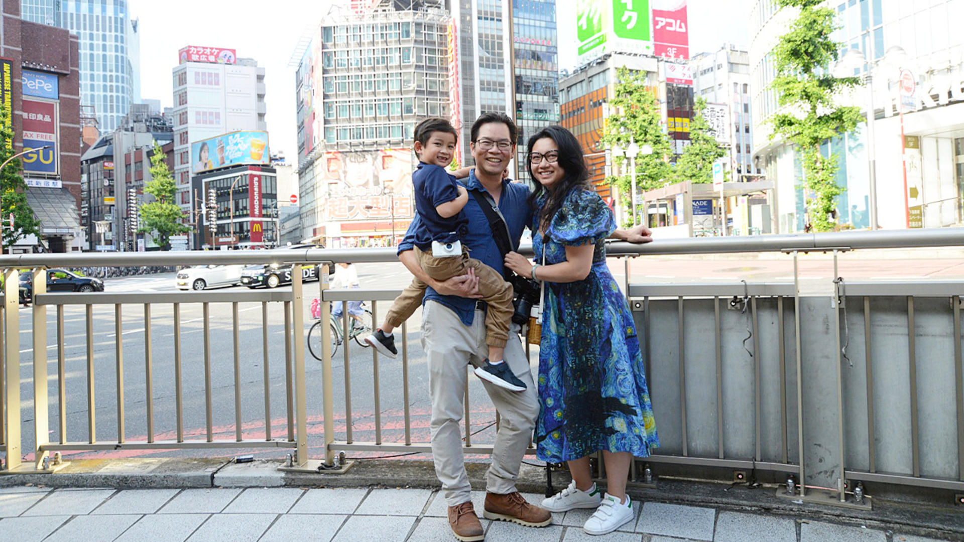 Golden Gai Hidden Eats A Personalized Shinjuku Food Tour By Guide - Image 1