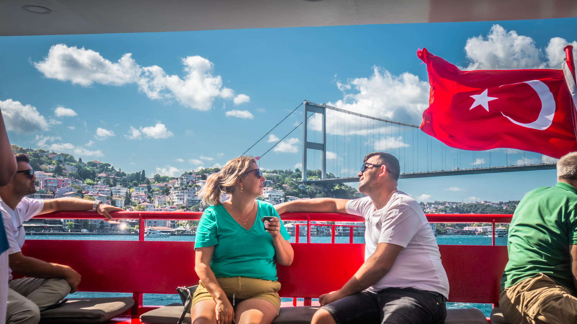 Istanbul: Bosphorus Sightseeing Cruise Tour with Audio Guide - Thumbnail 23