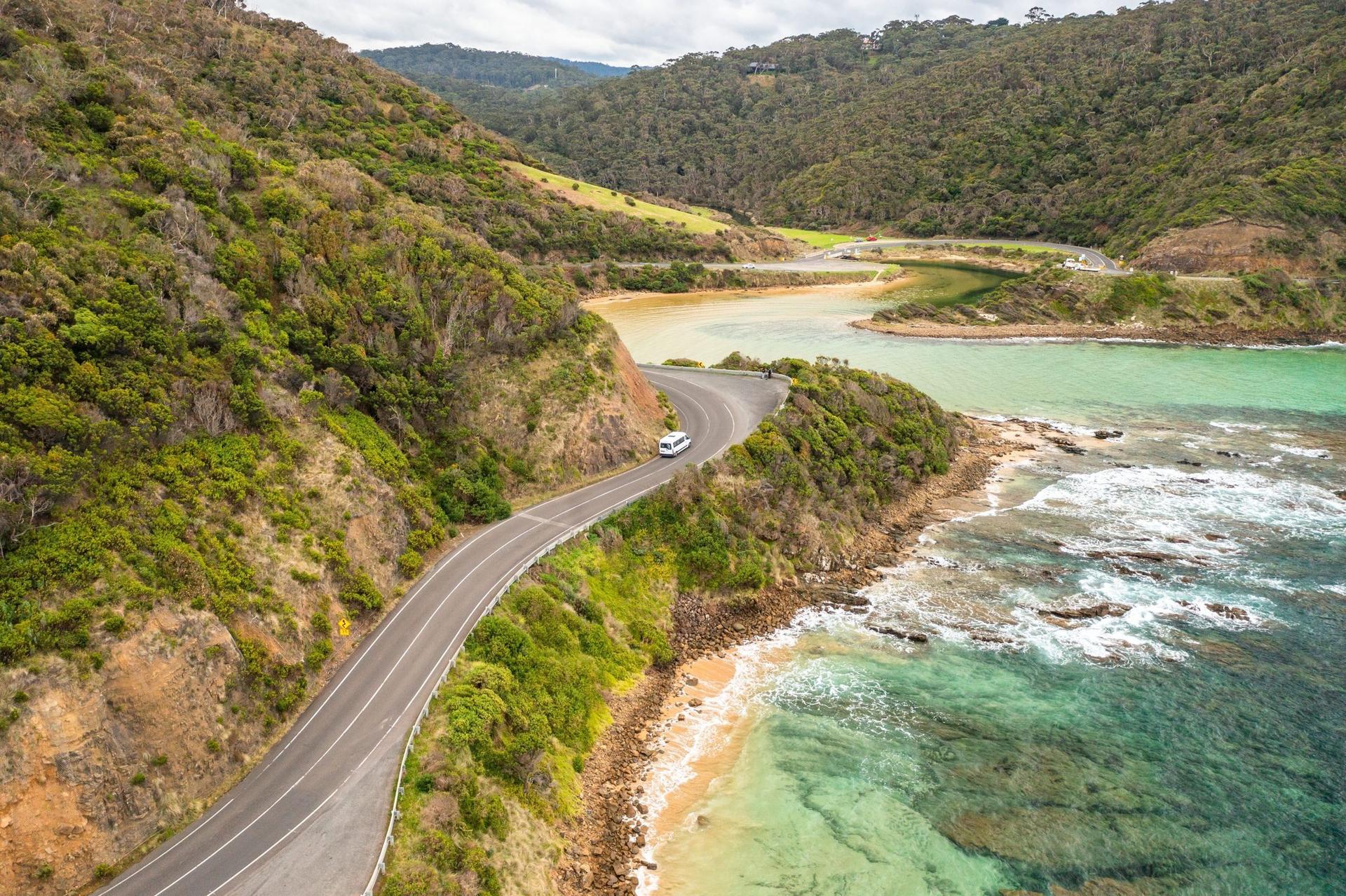 Great Ocean Road and 12 Apostles Tour - Thumbnail 3