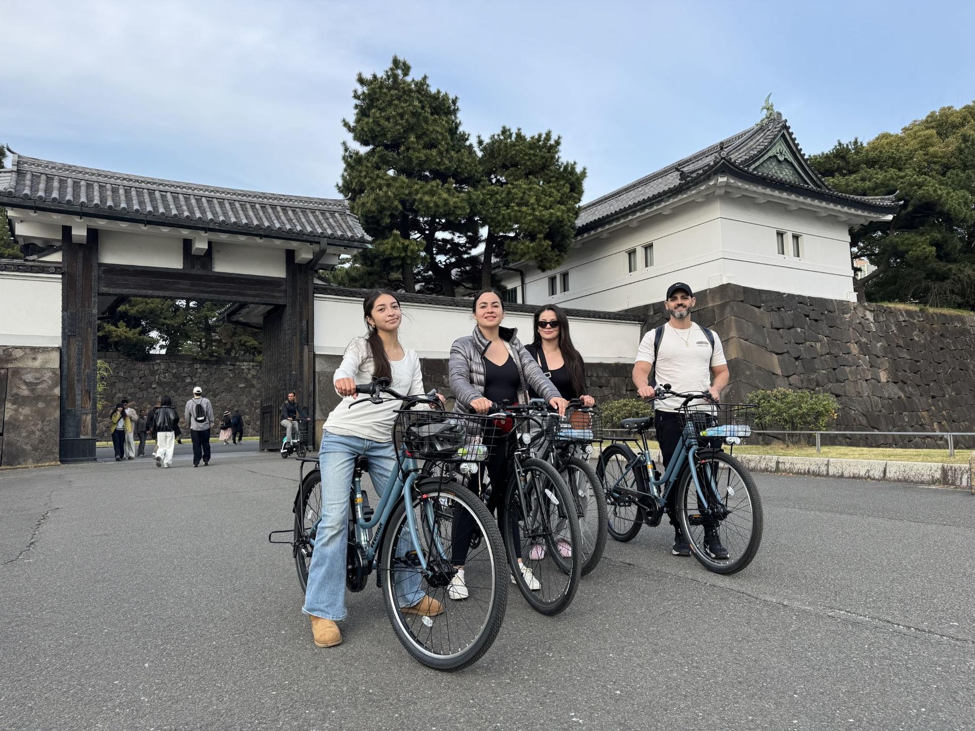 3-Hour E-Bike Experience in Central Tokyo: Palace & Hidden Gems - Thumbnail 2